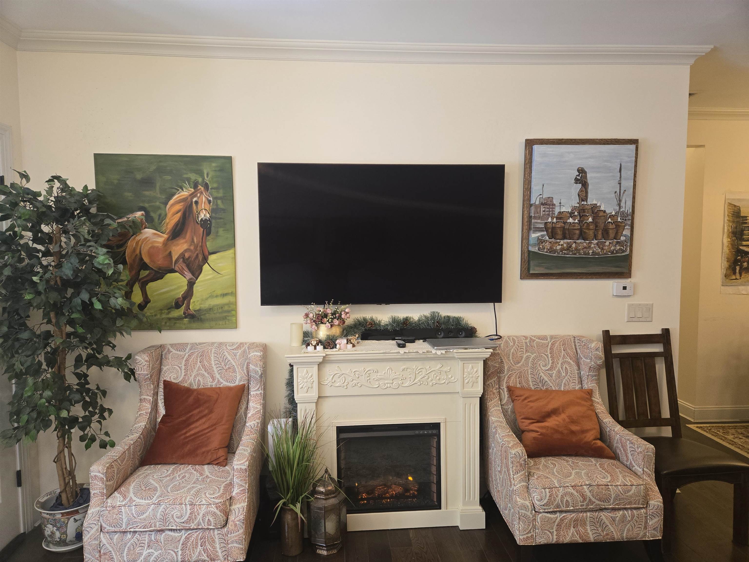 255 LAIRD AVE - Photo 4