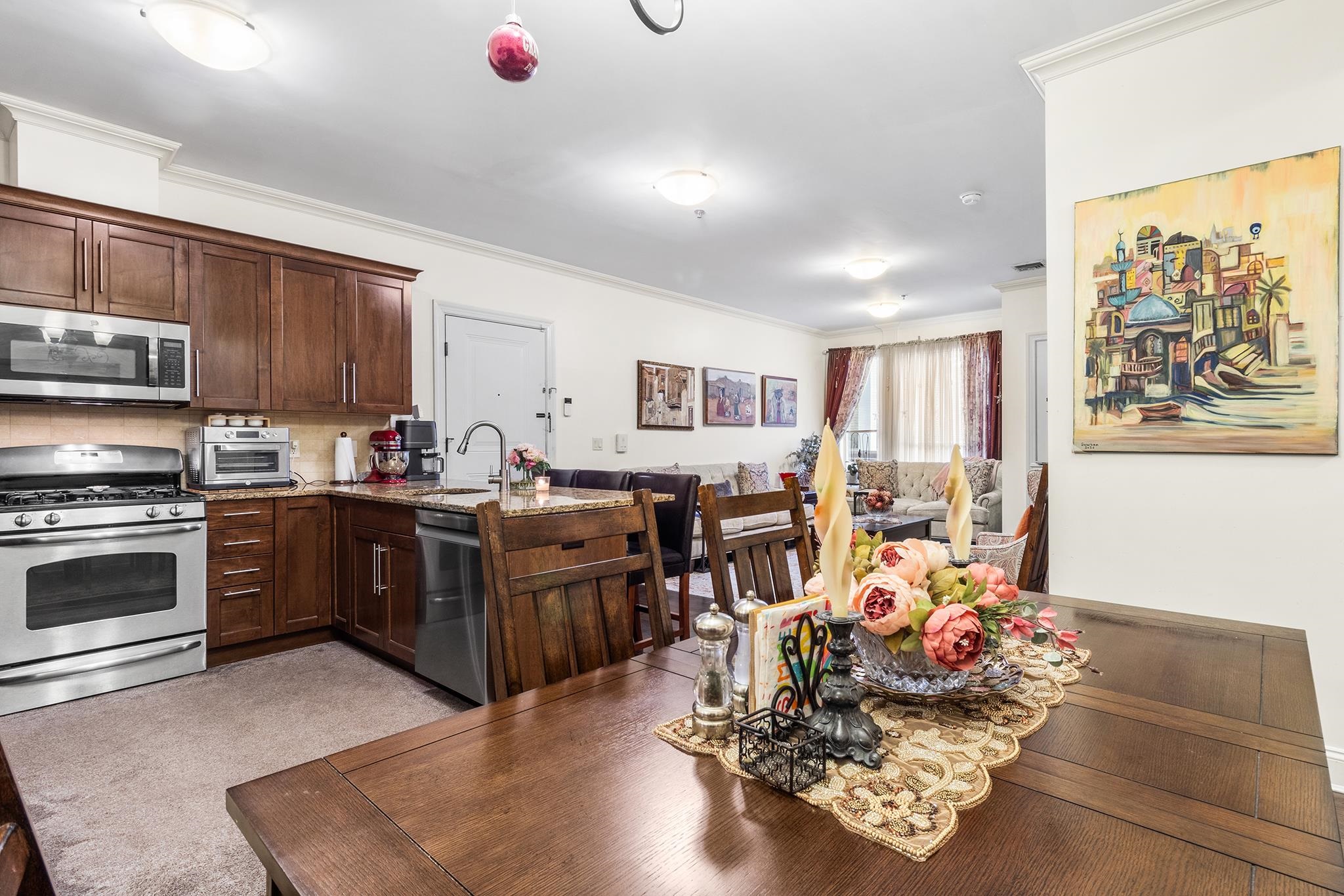 255 LAIRD AVE - Photo 5
