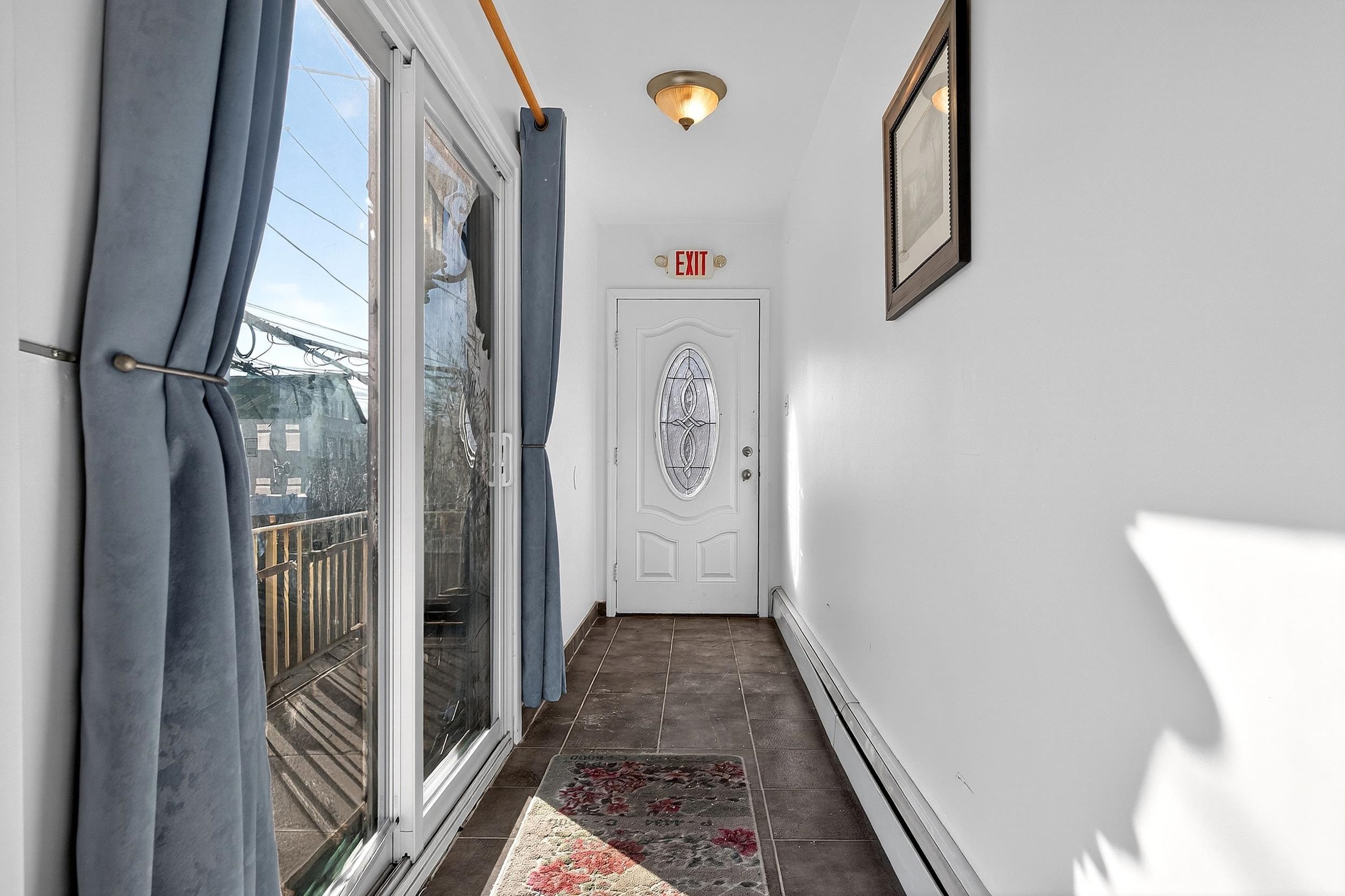 27 MECHANIC ST - Photo 2