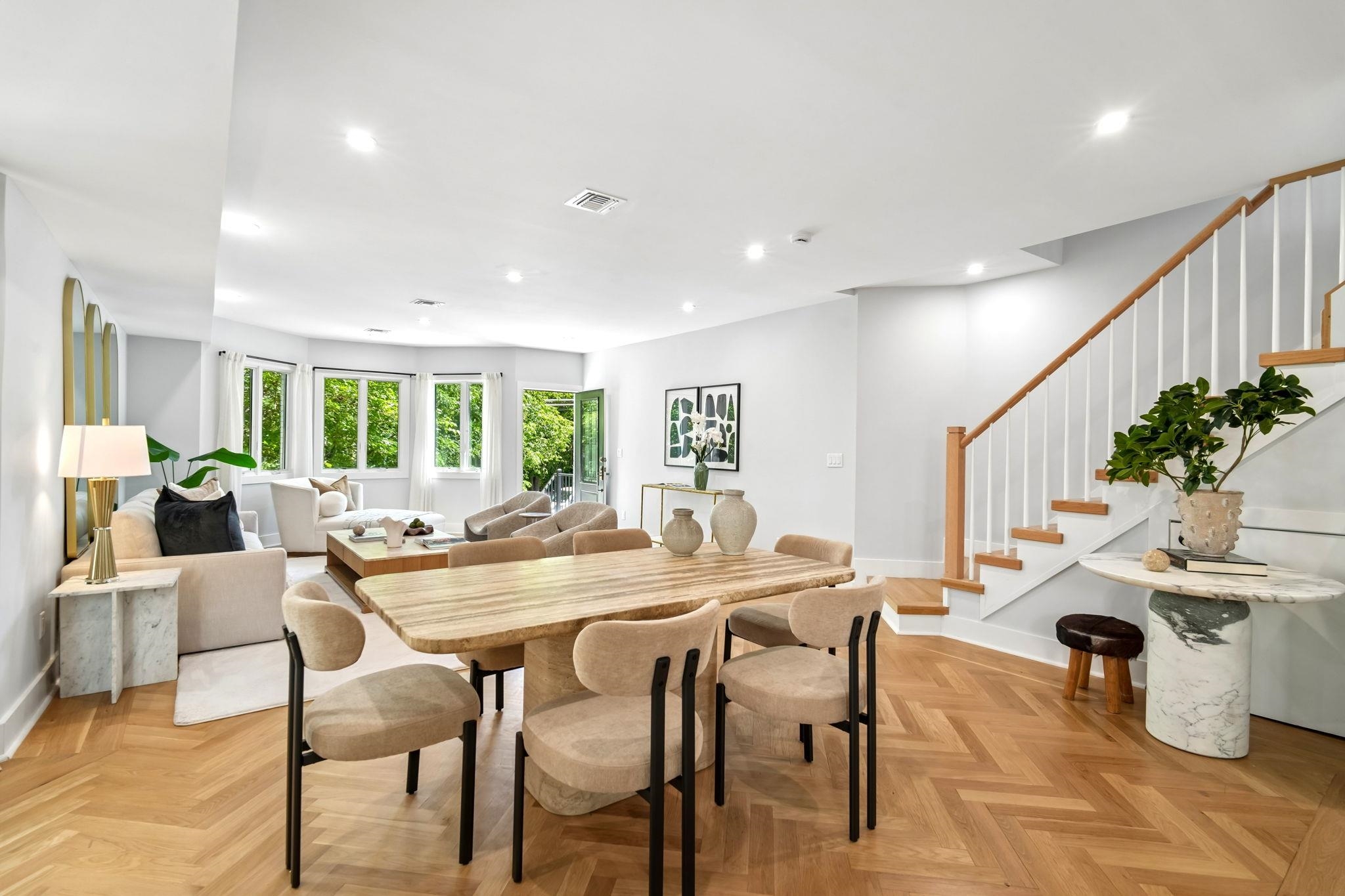 401 OGDEN AVE - Photo 3