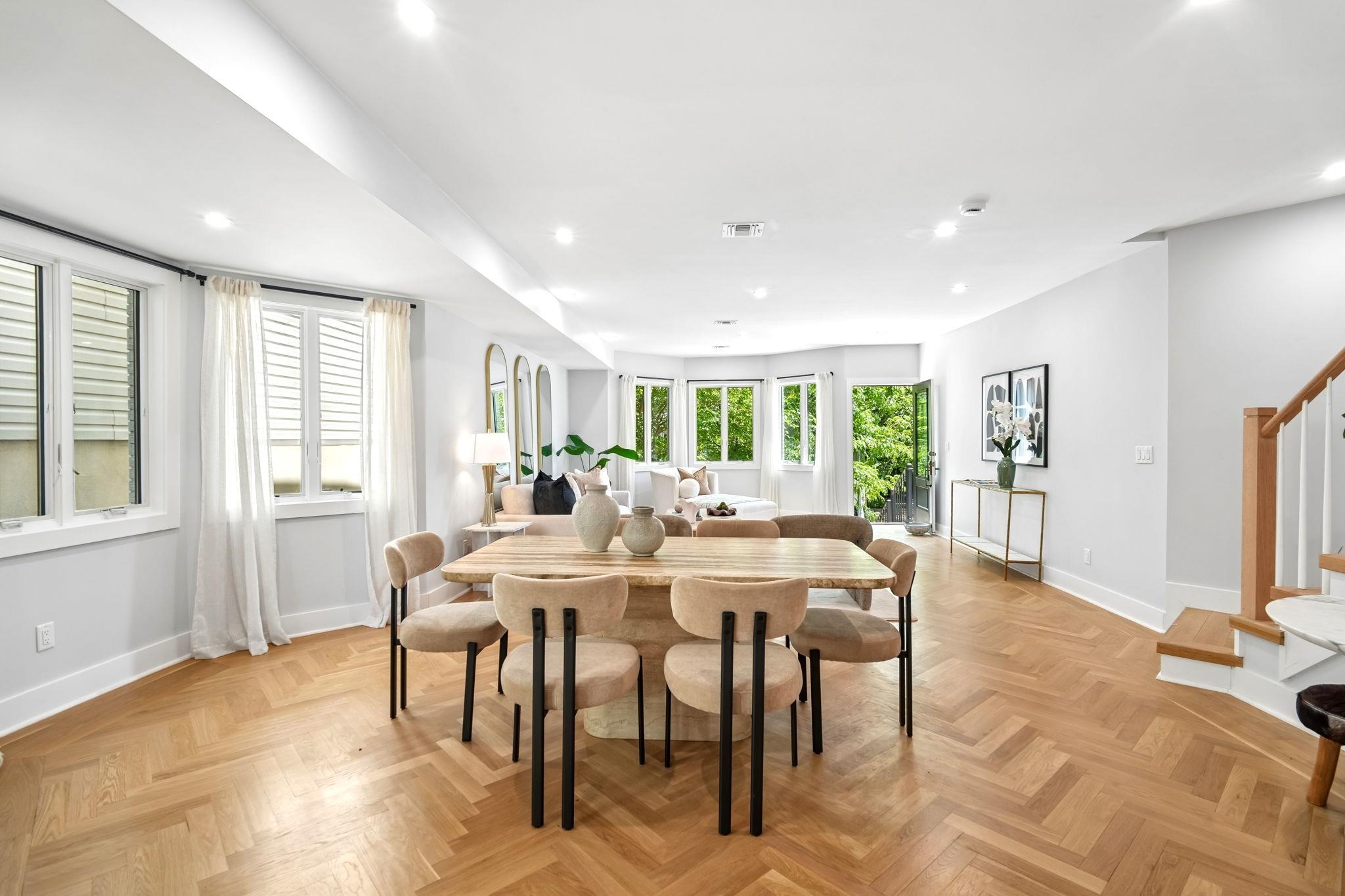 401 OGDEN AVE - Photo 4