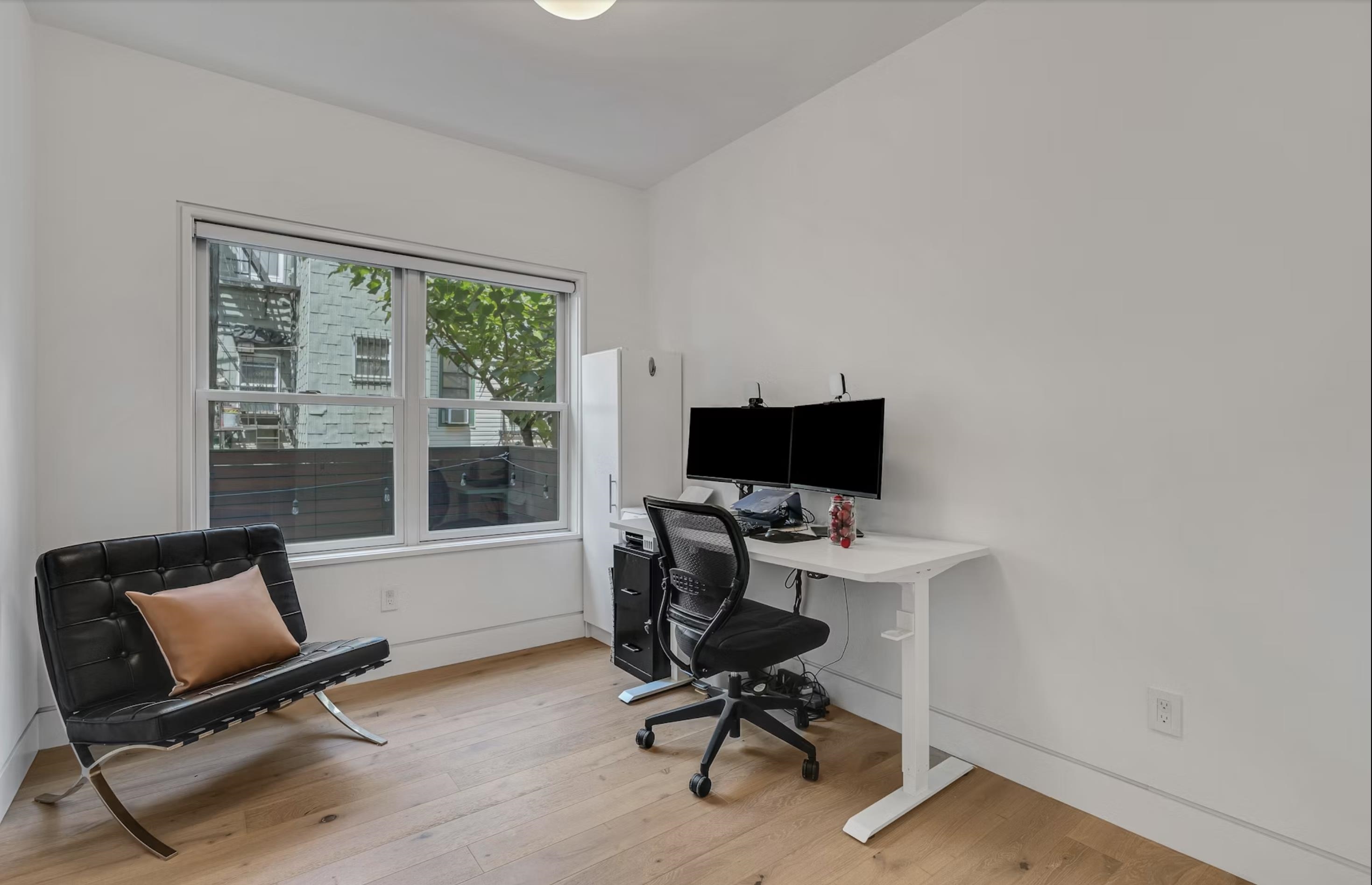 415 MONMOUTH ST #1