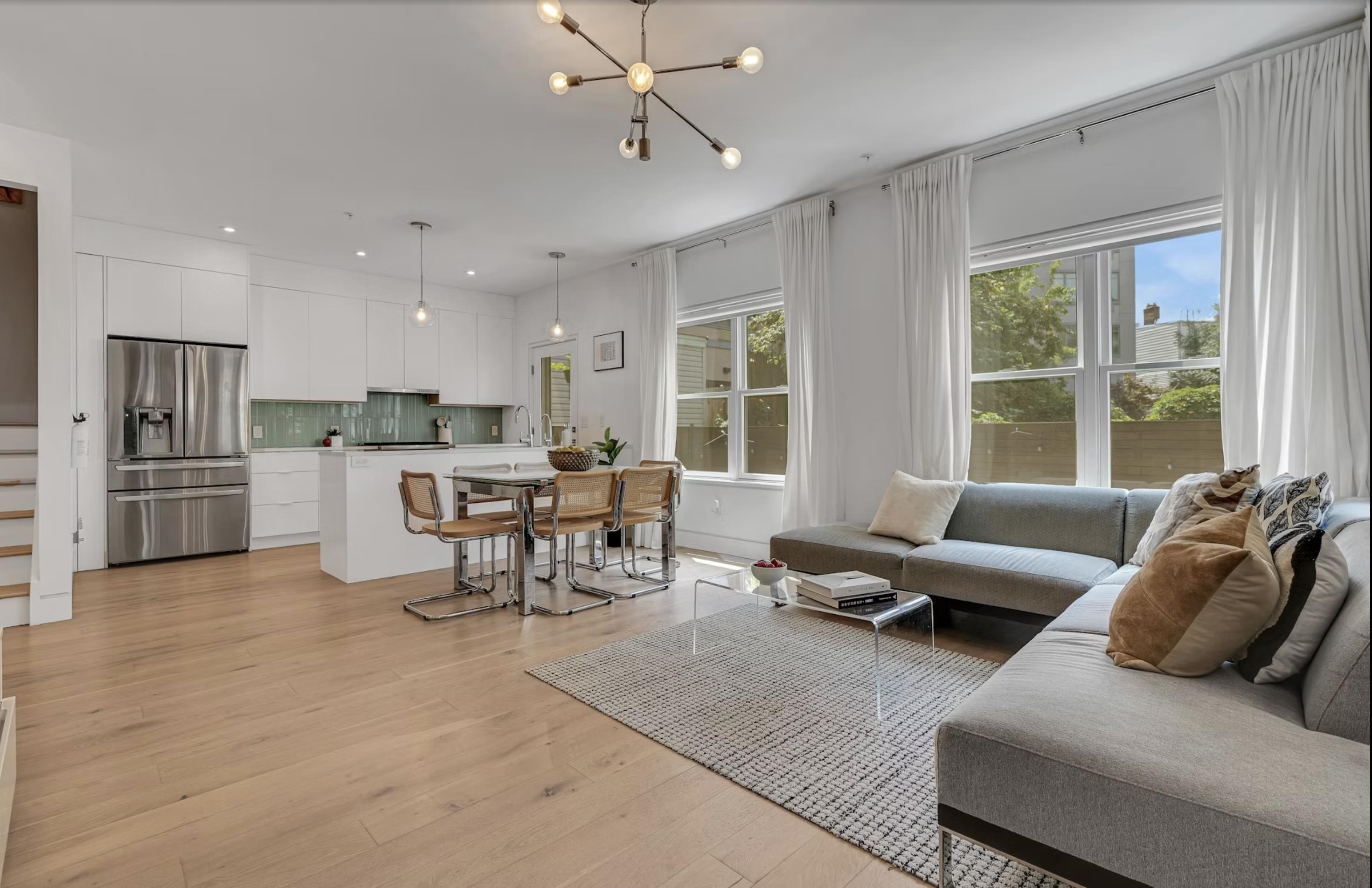 415 MONMOUTH ST - Photo 4