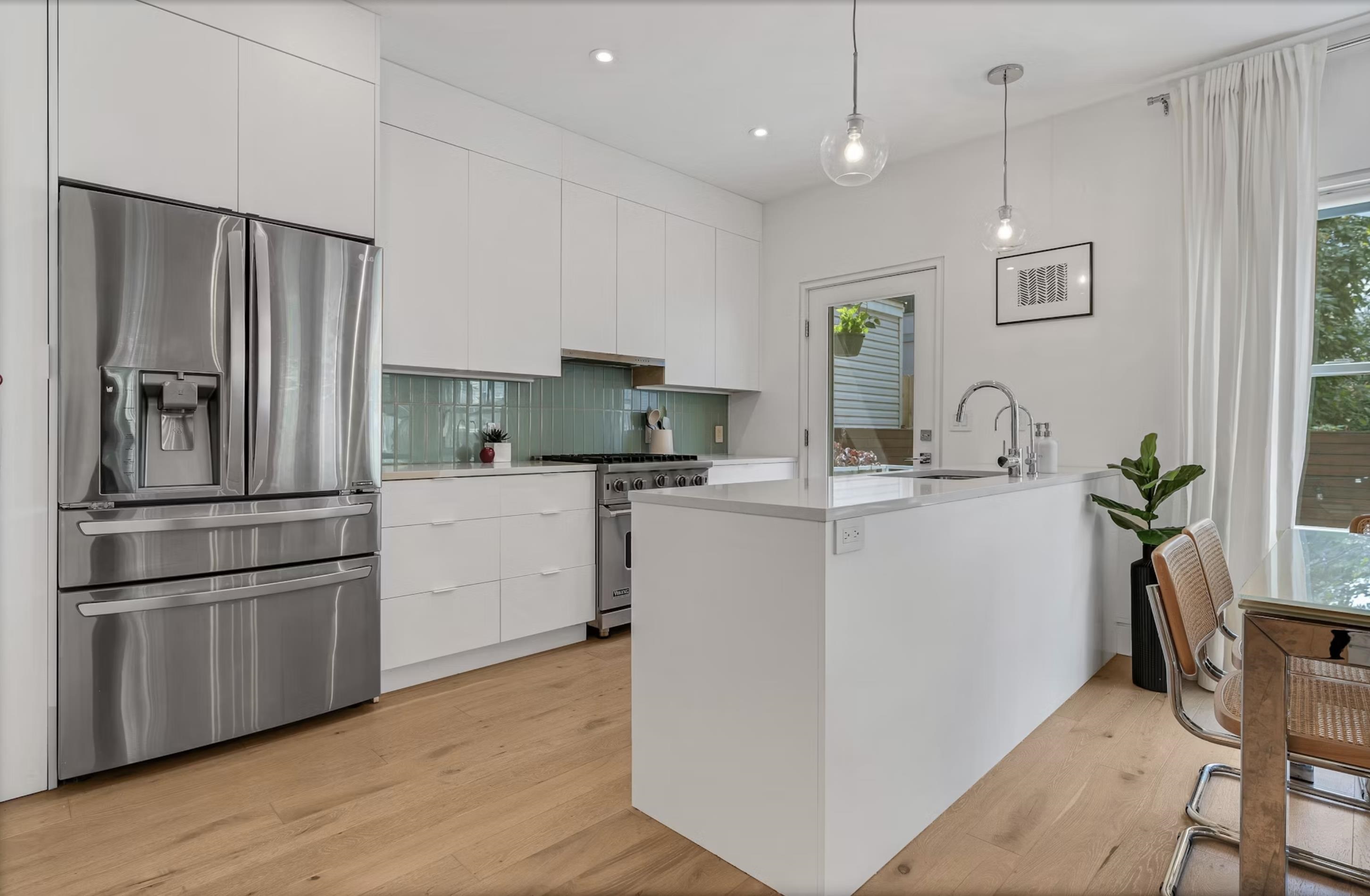 415 MONMOUTH ST #1