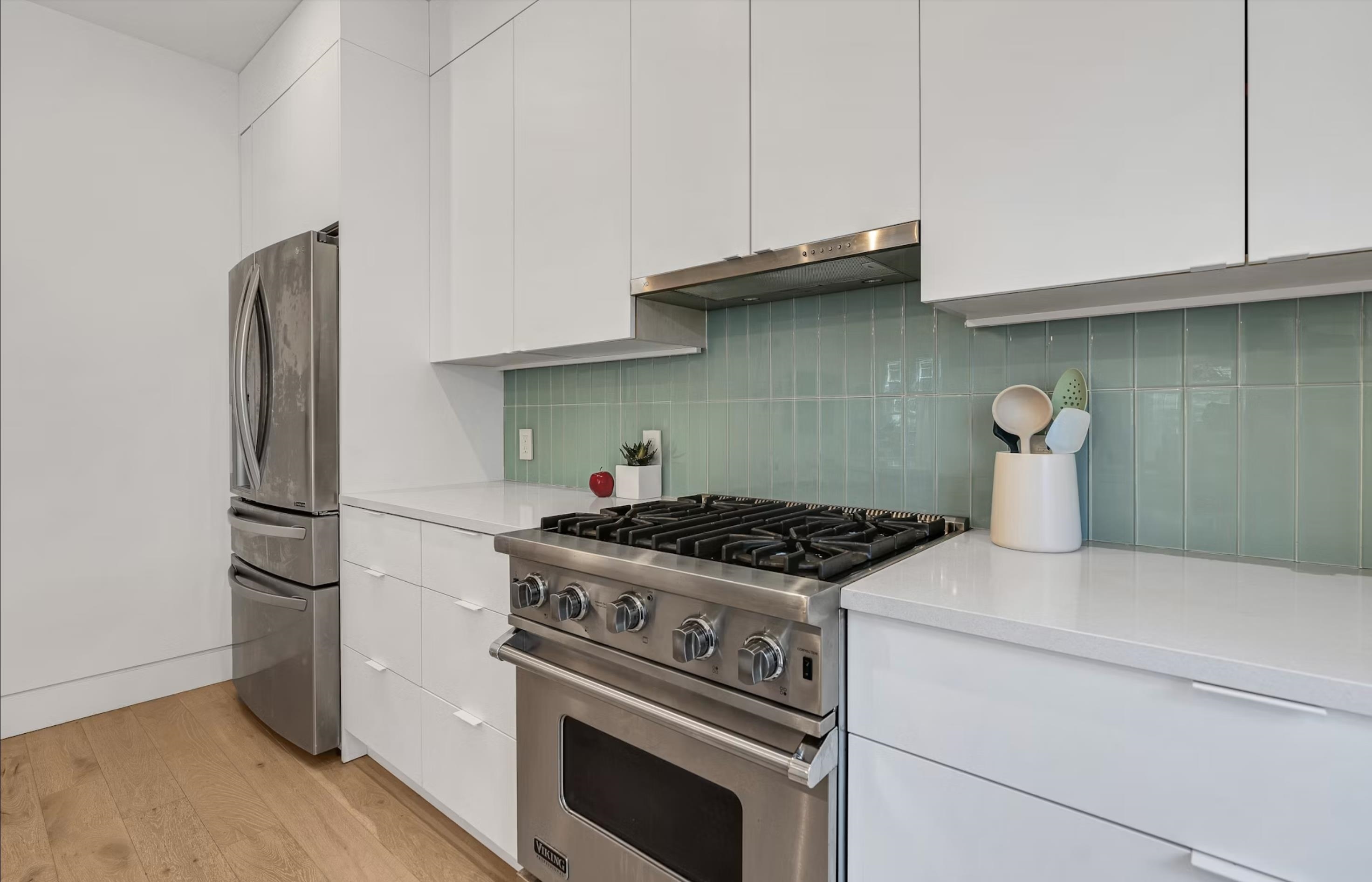 415 MONMOUTH ST #1