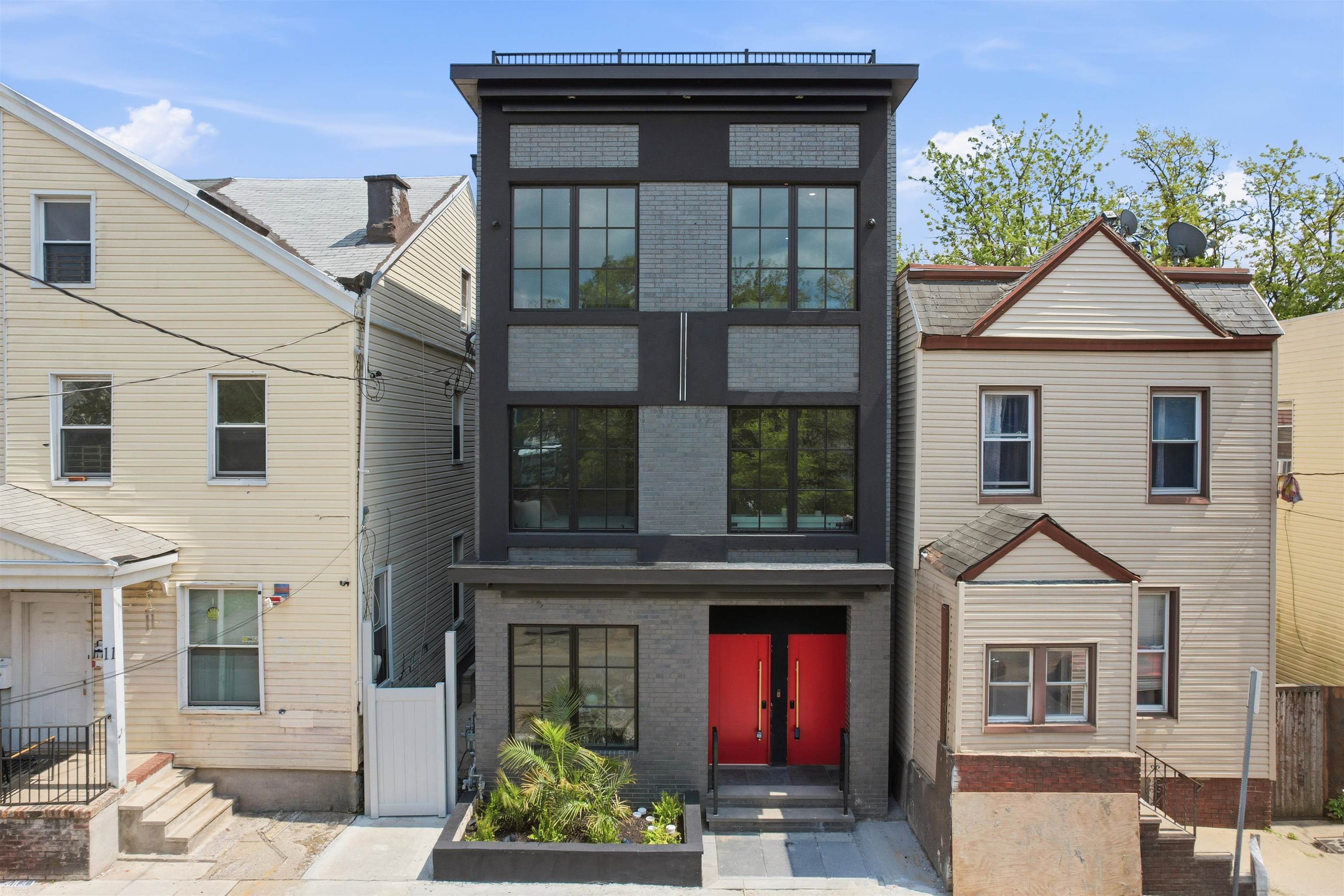 9 MINERVA ST - Photo 2