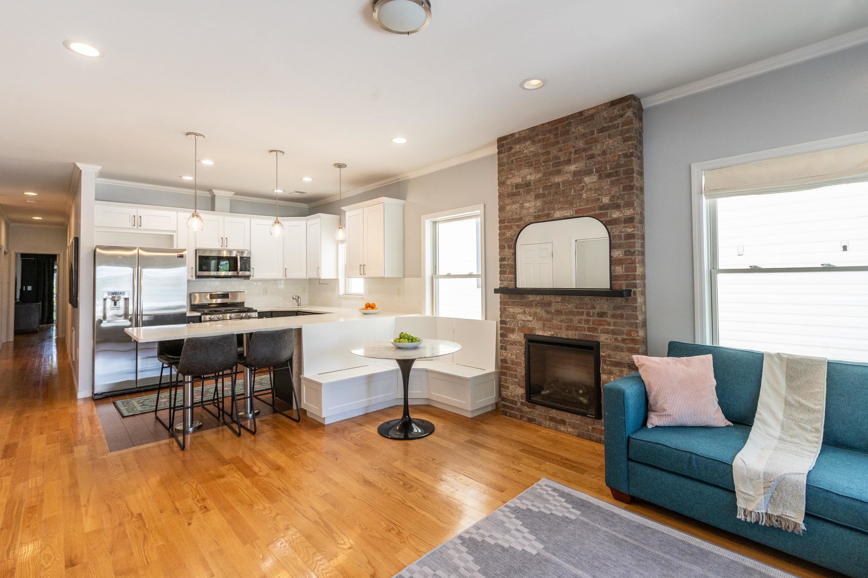 55 WAVERLY ST #1
