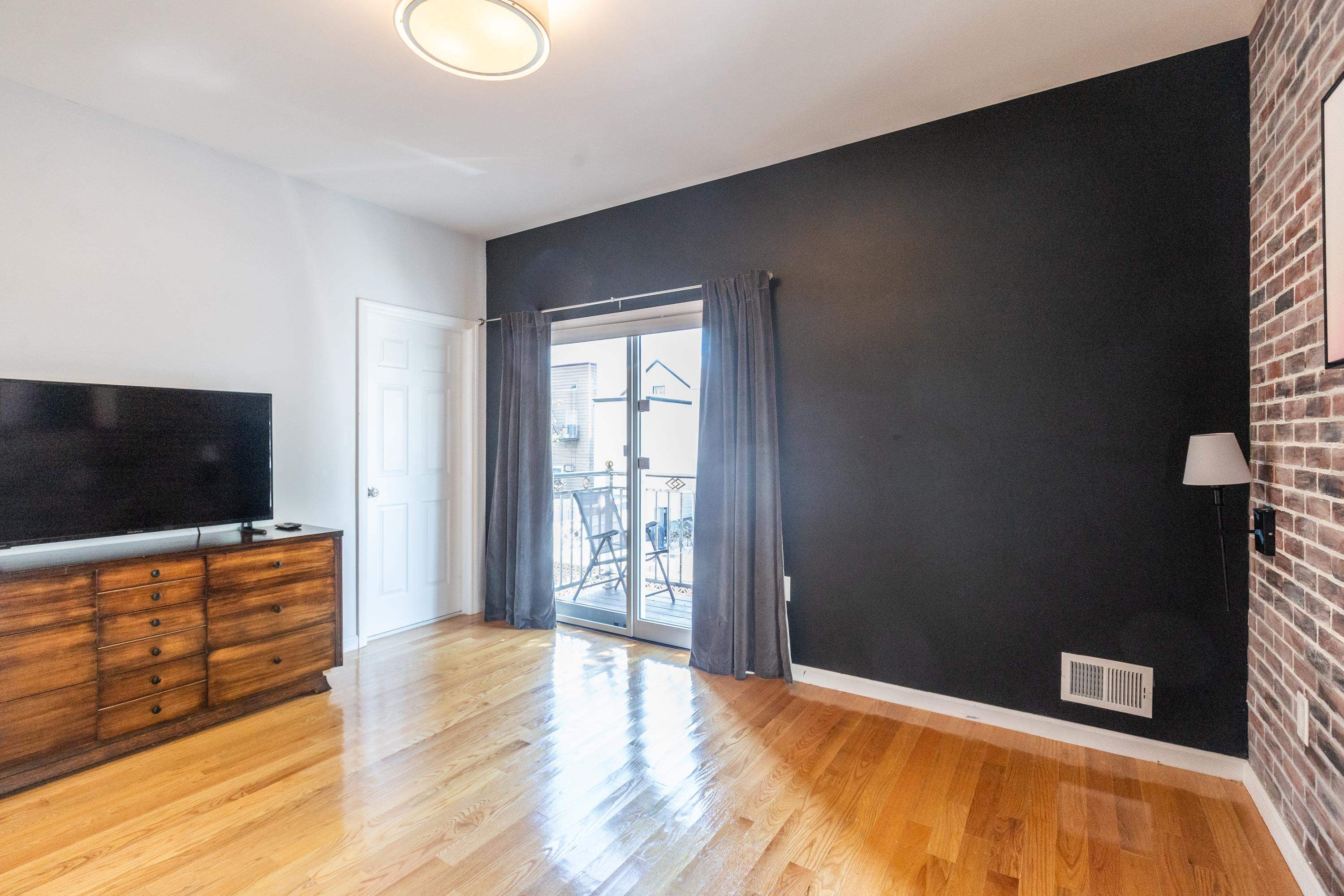 55 WAVERLY ST #1