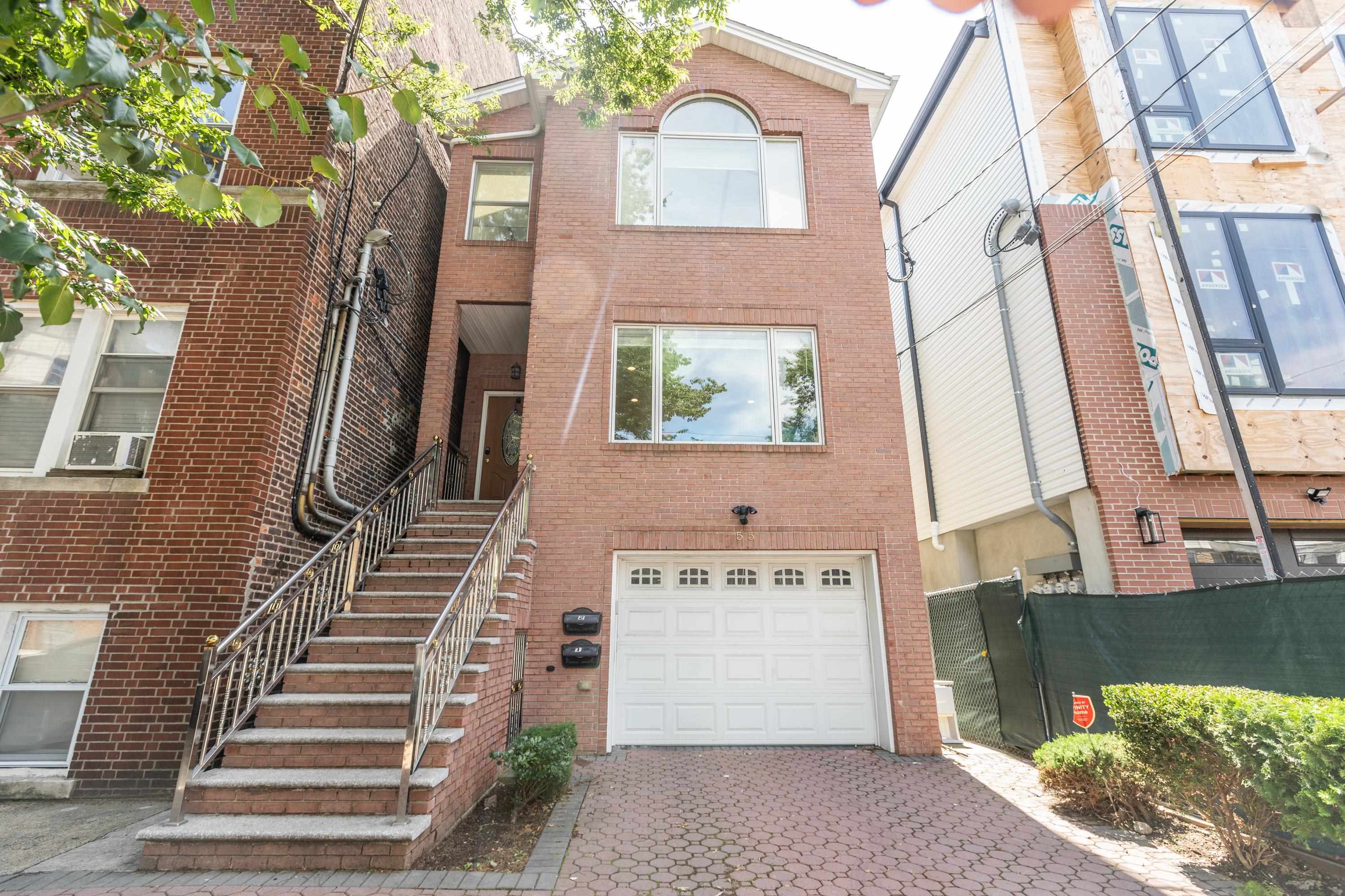 55 WAVERLY ST #1
