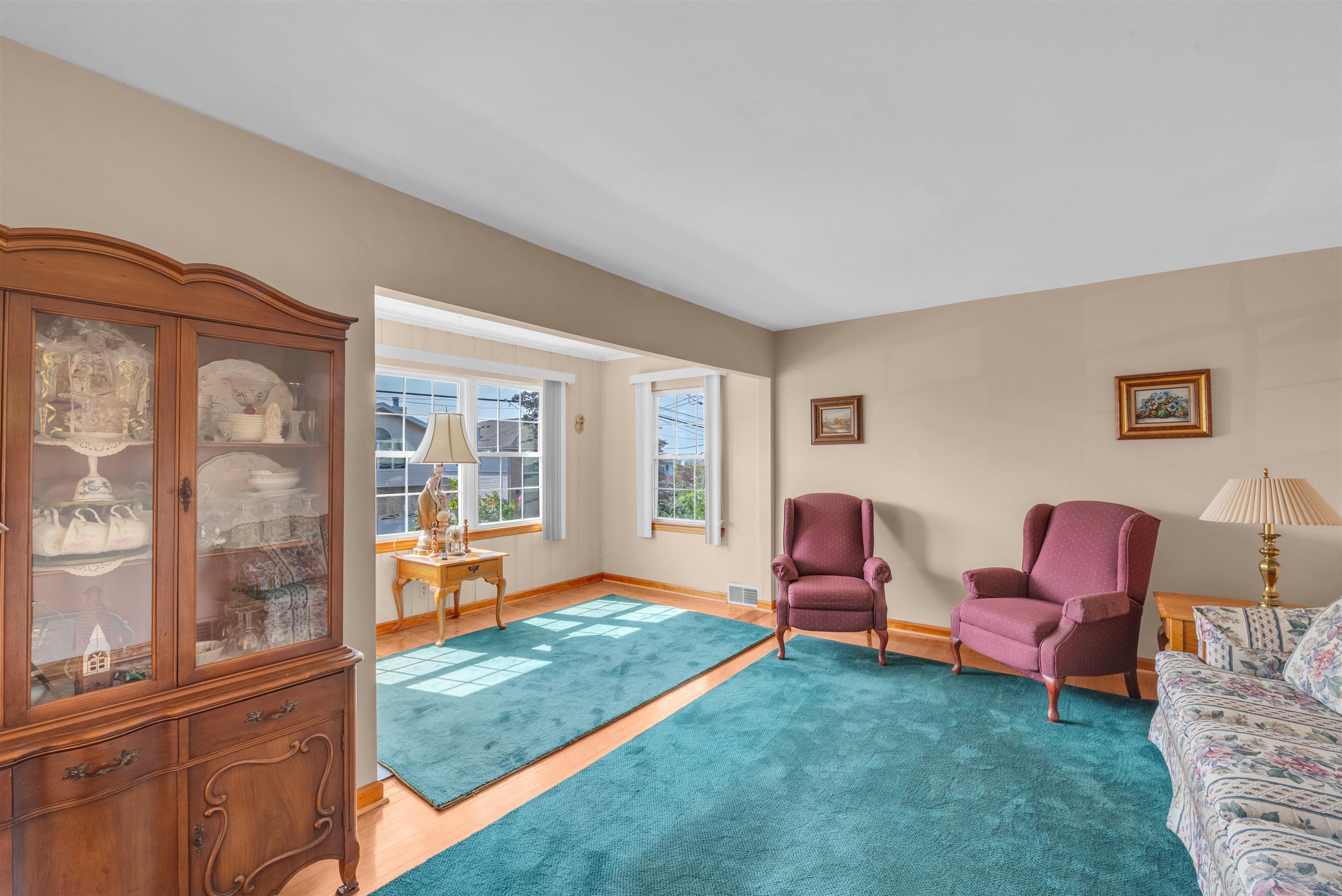 722 7TH ST - Photo 3