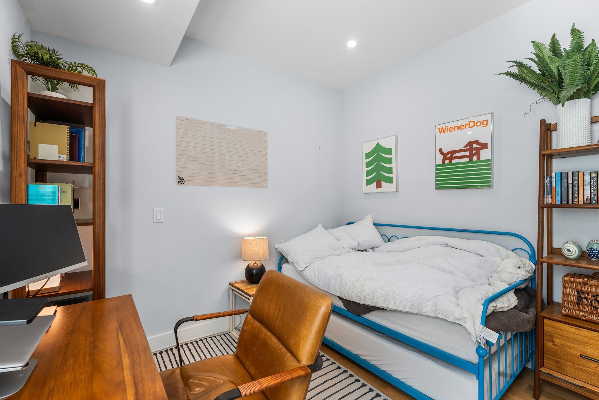 36 LINCOLN ST #2