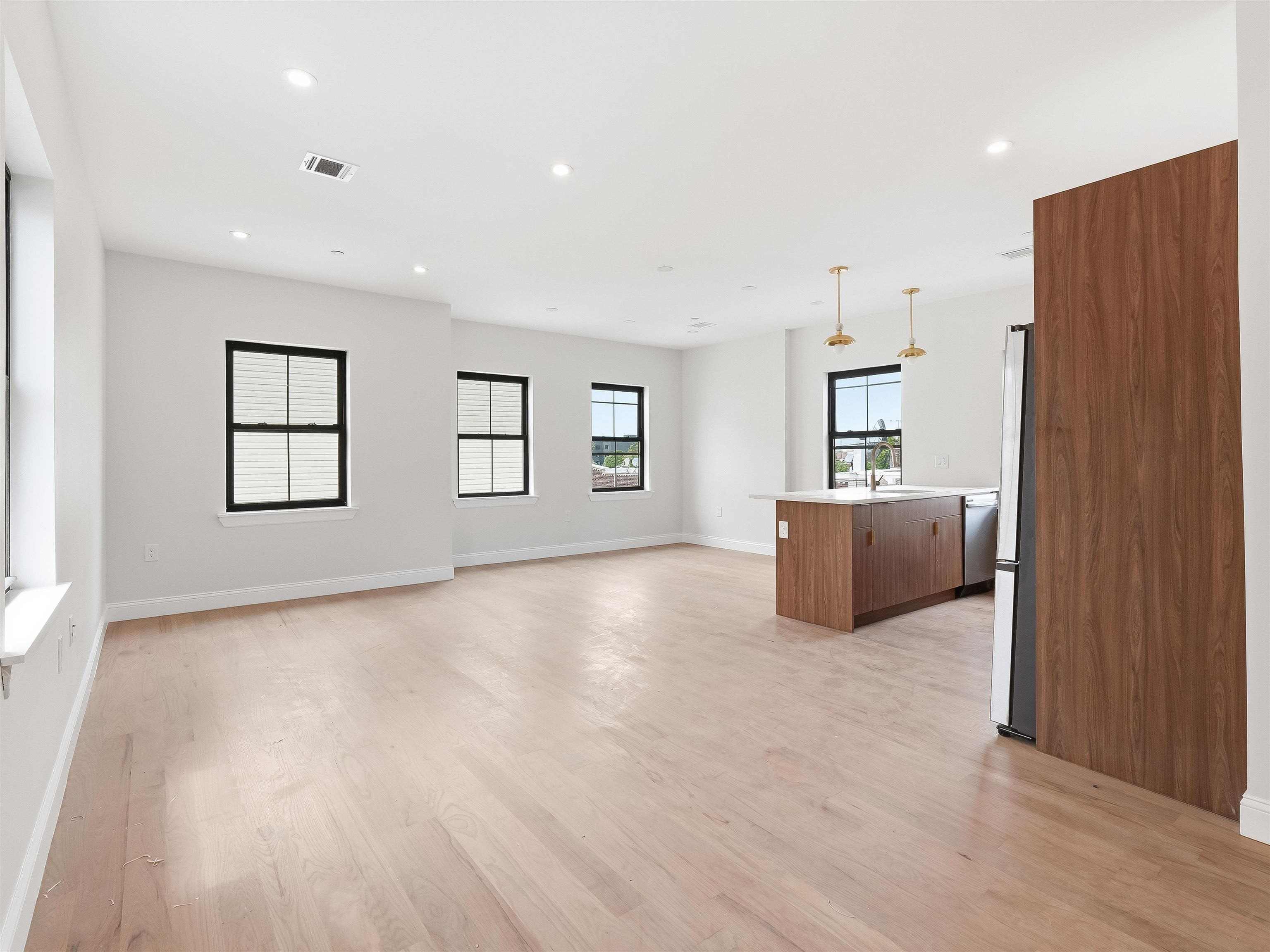 29 WELDON ST #3