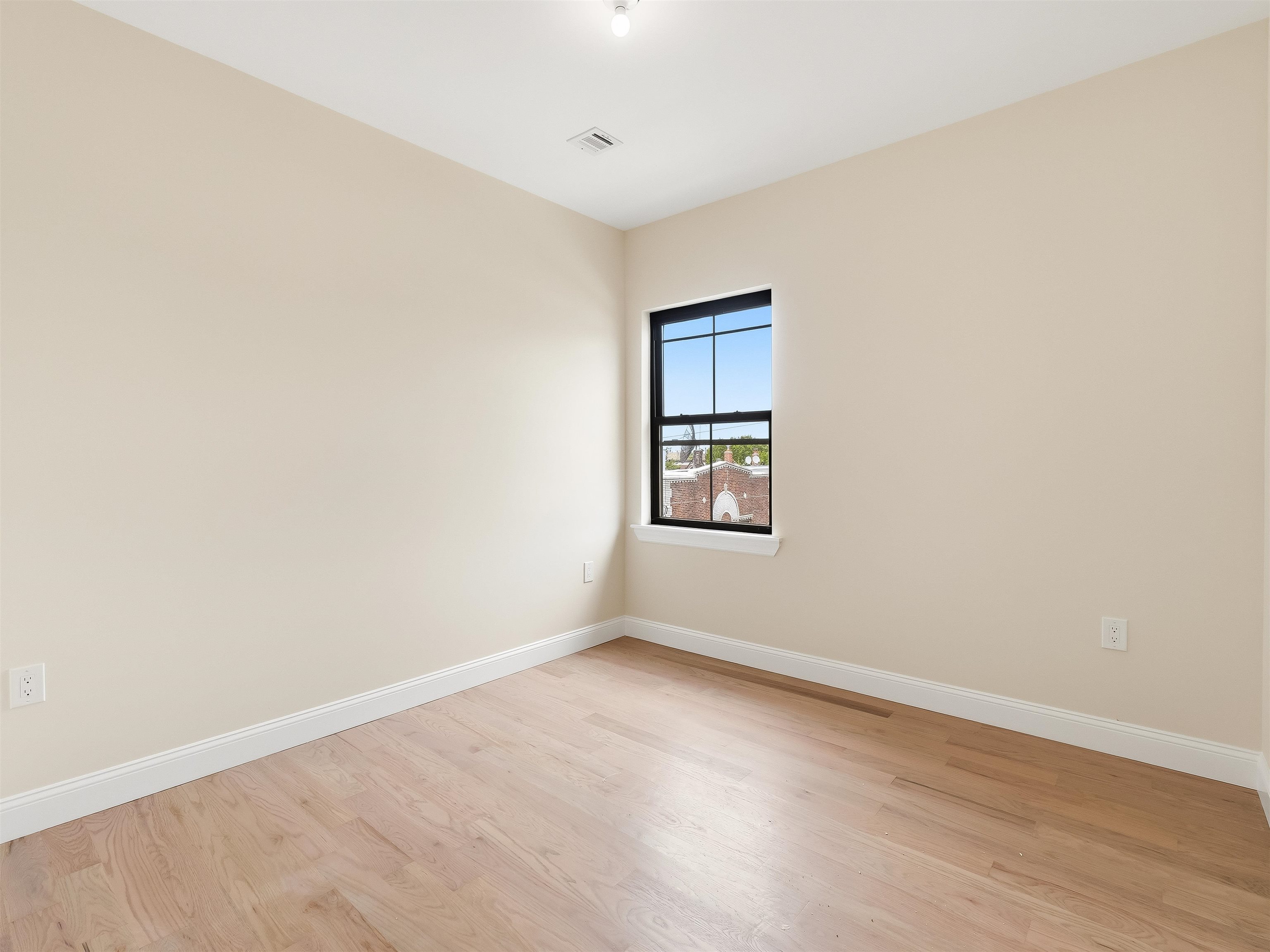 29 WELDON ST #3