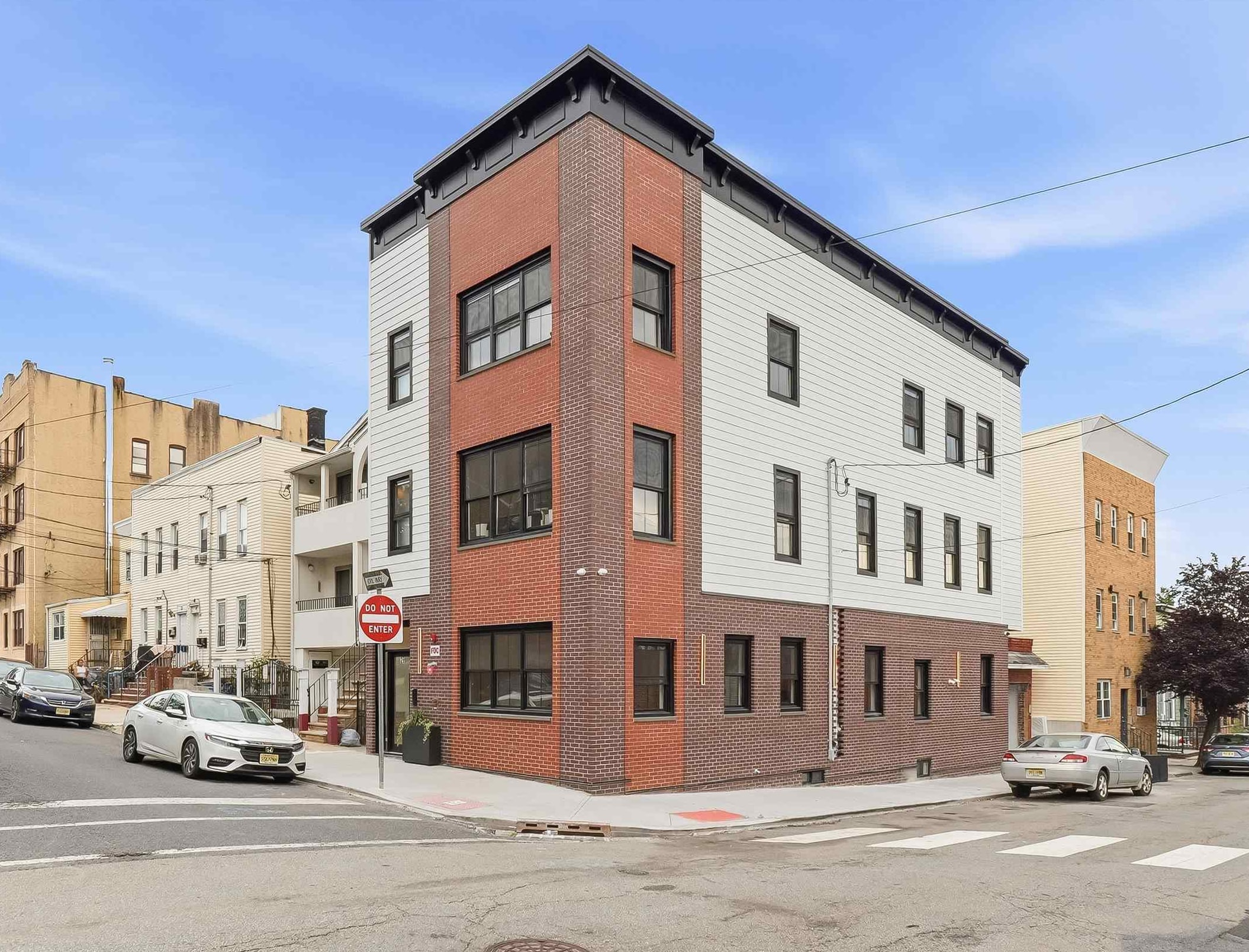 29 WELDON ST #3