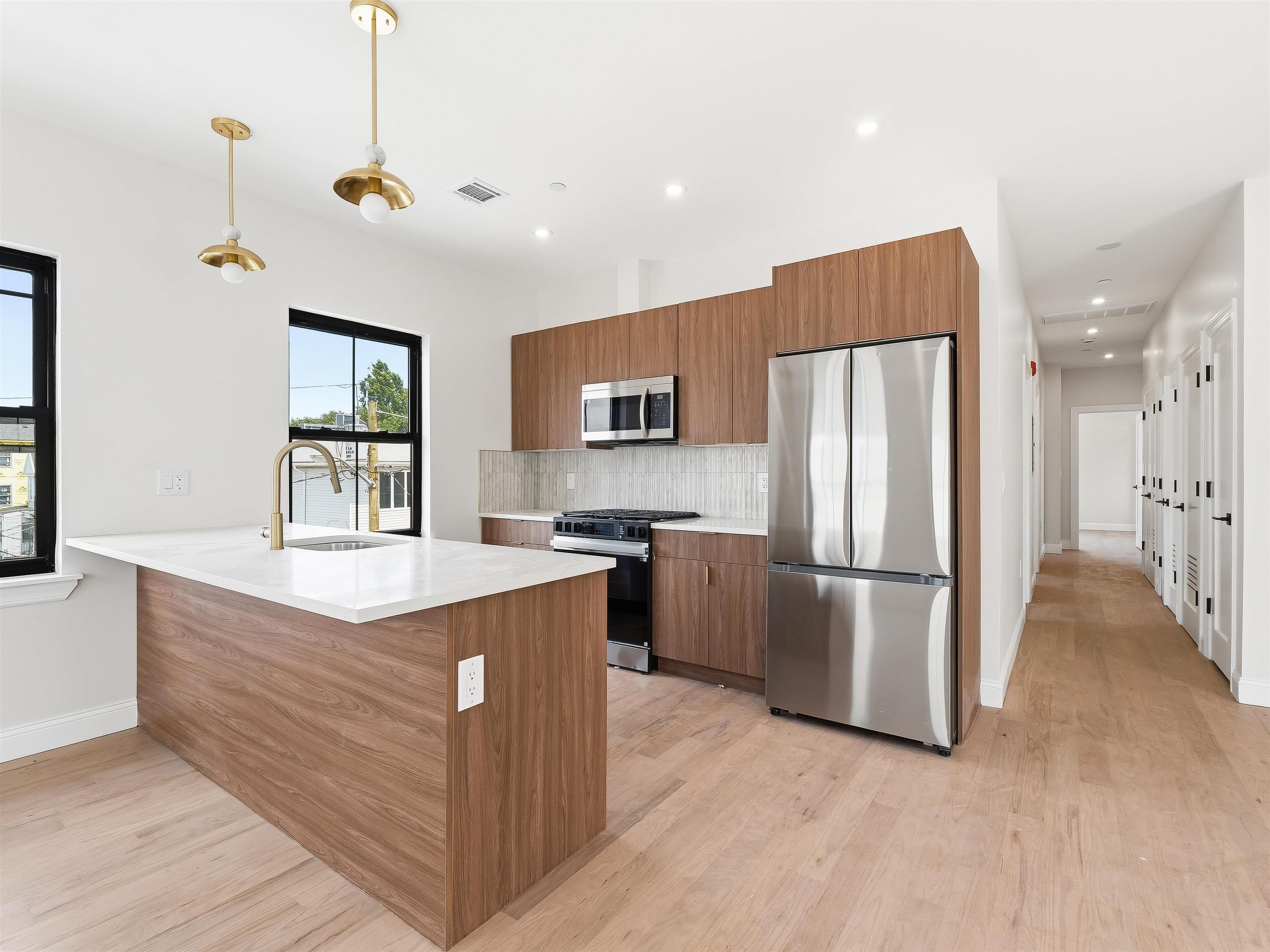 29 WELDON ST #3