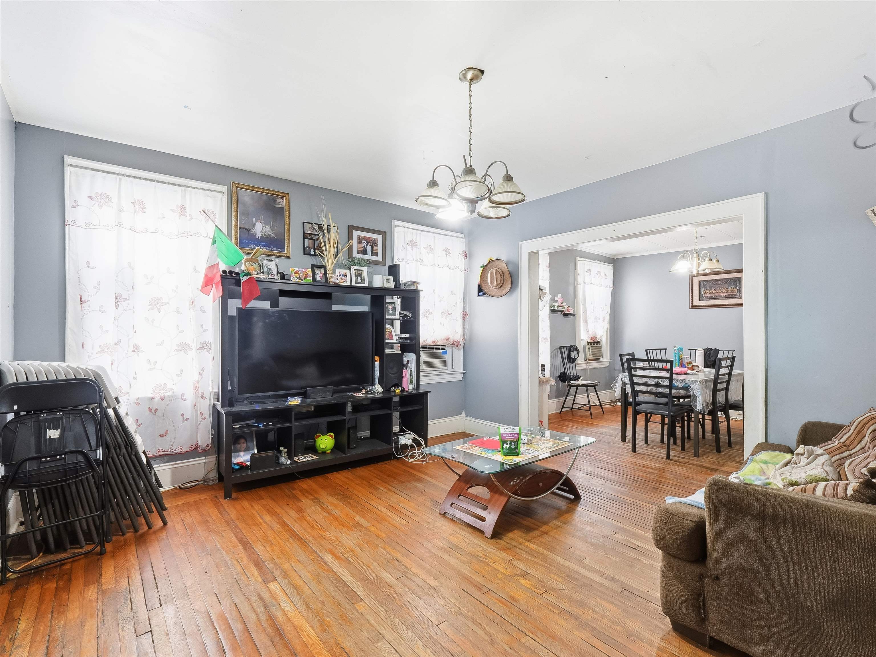 745 JERSEY AVE - Photo 2