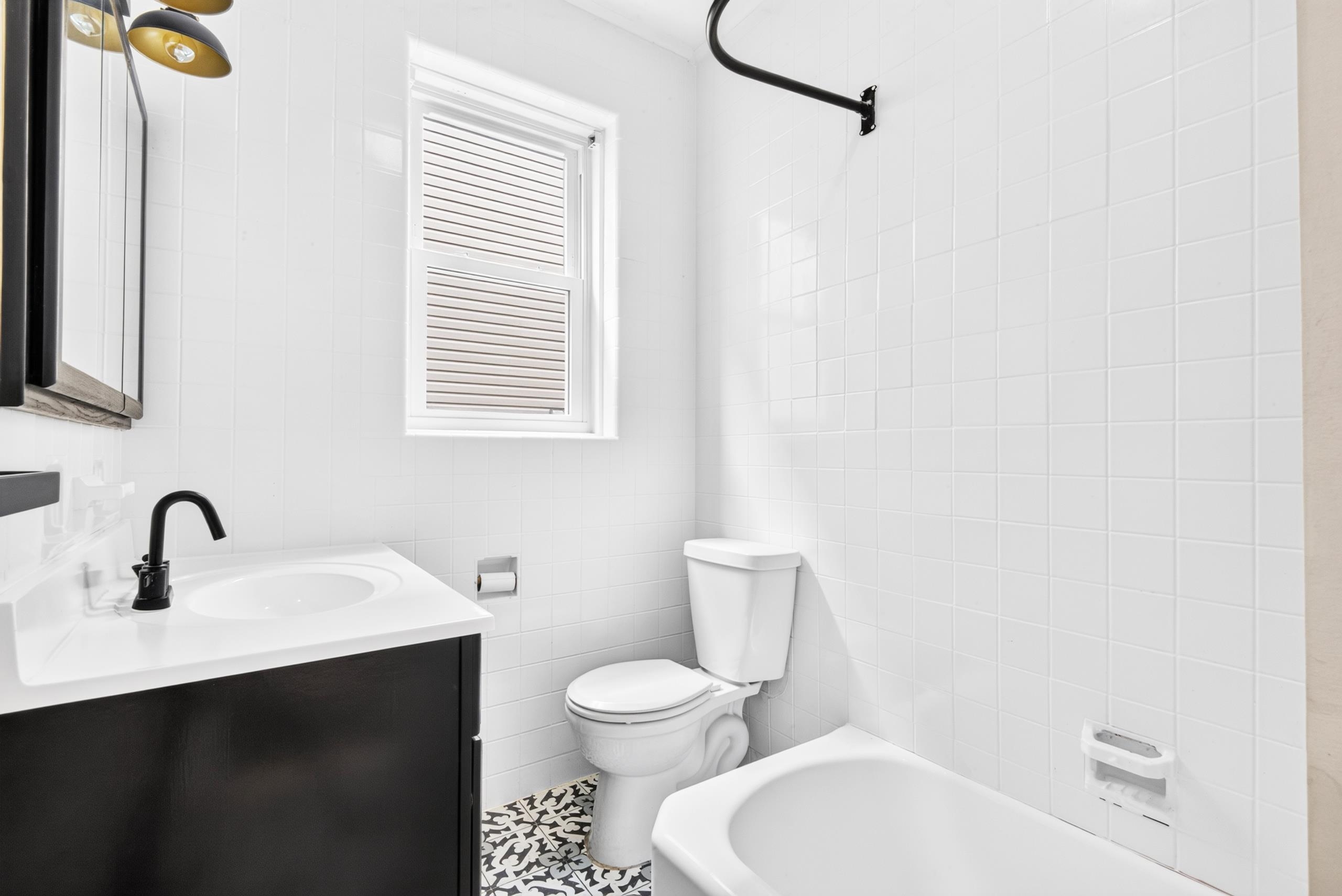 361-1 WEBSTER AVE #1