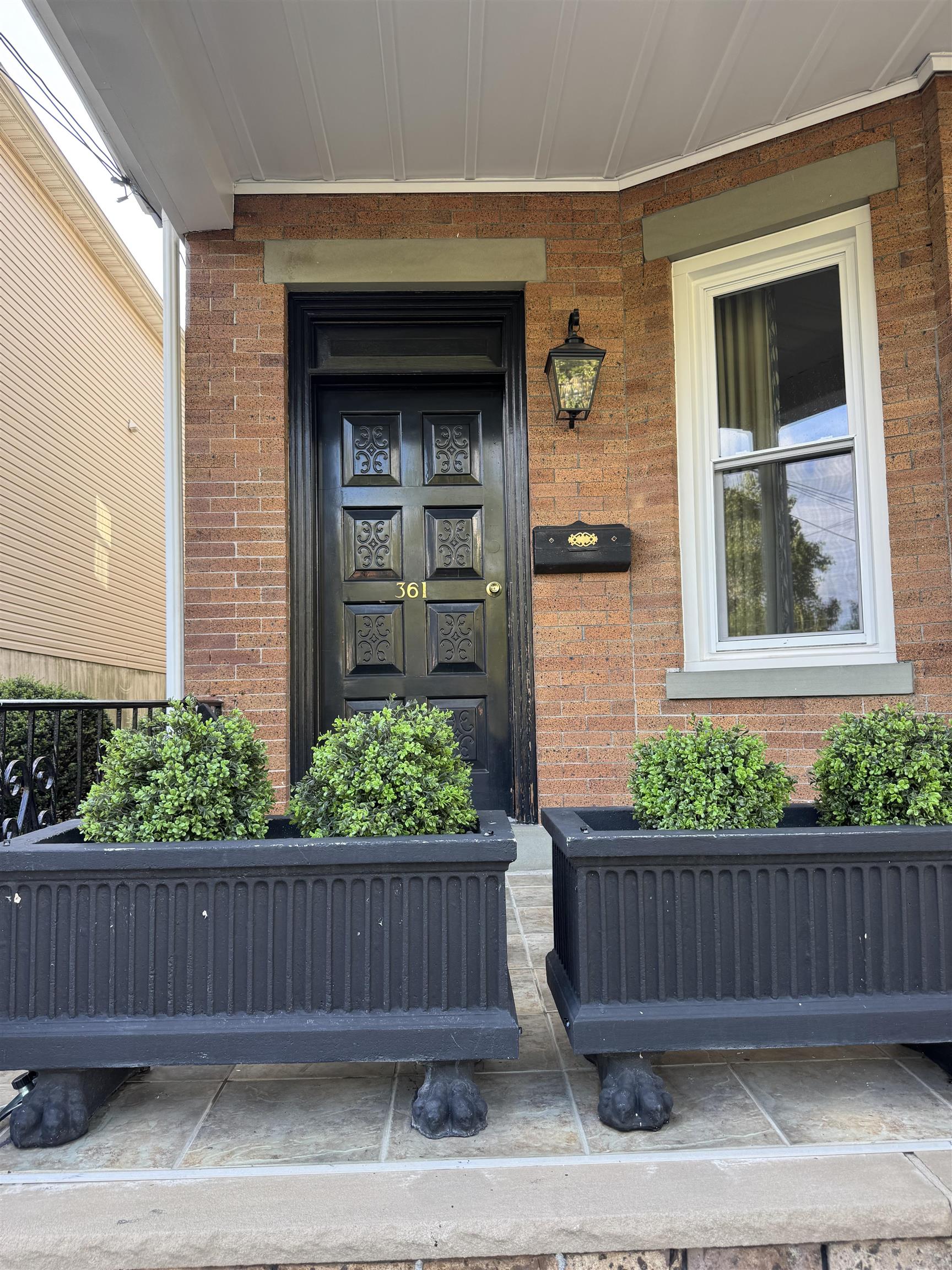 361-1 WEBSTER AVE #1