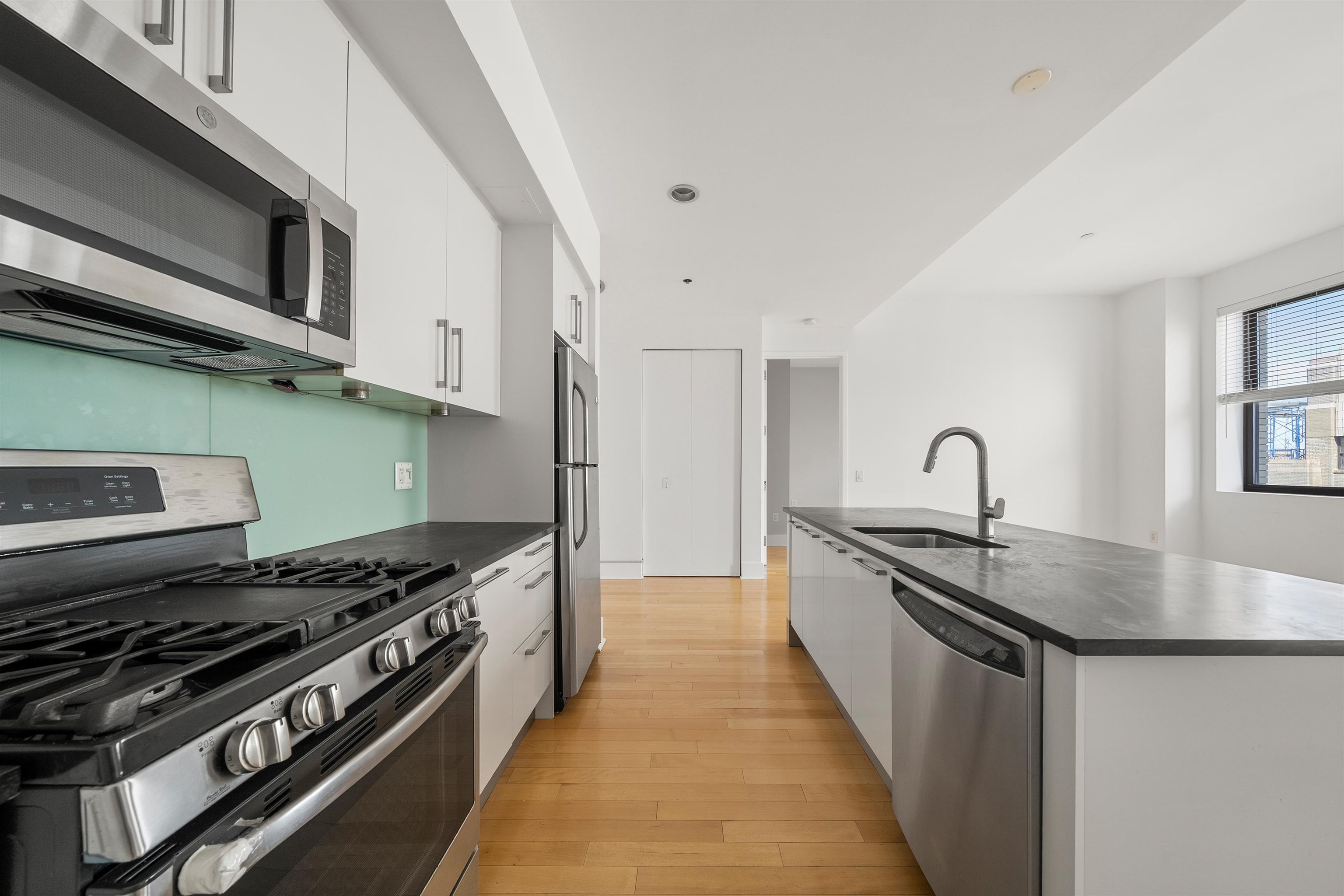4 BEACON WAY #1804