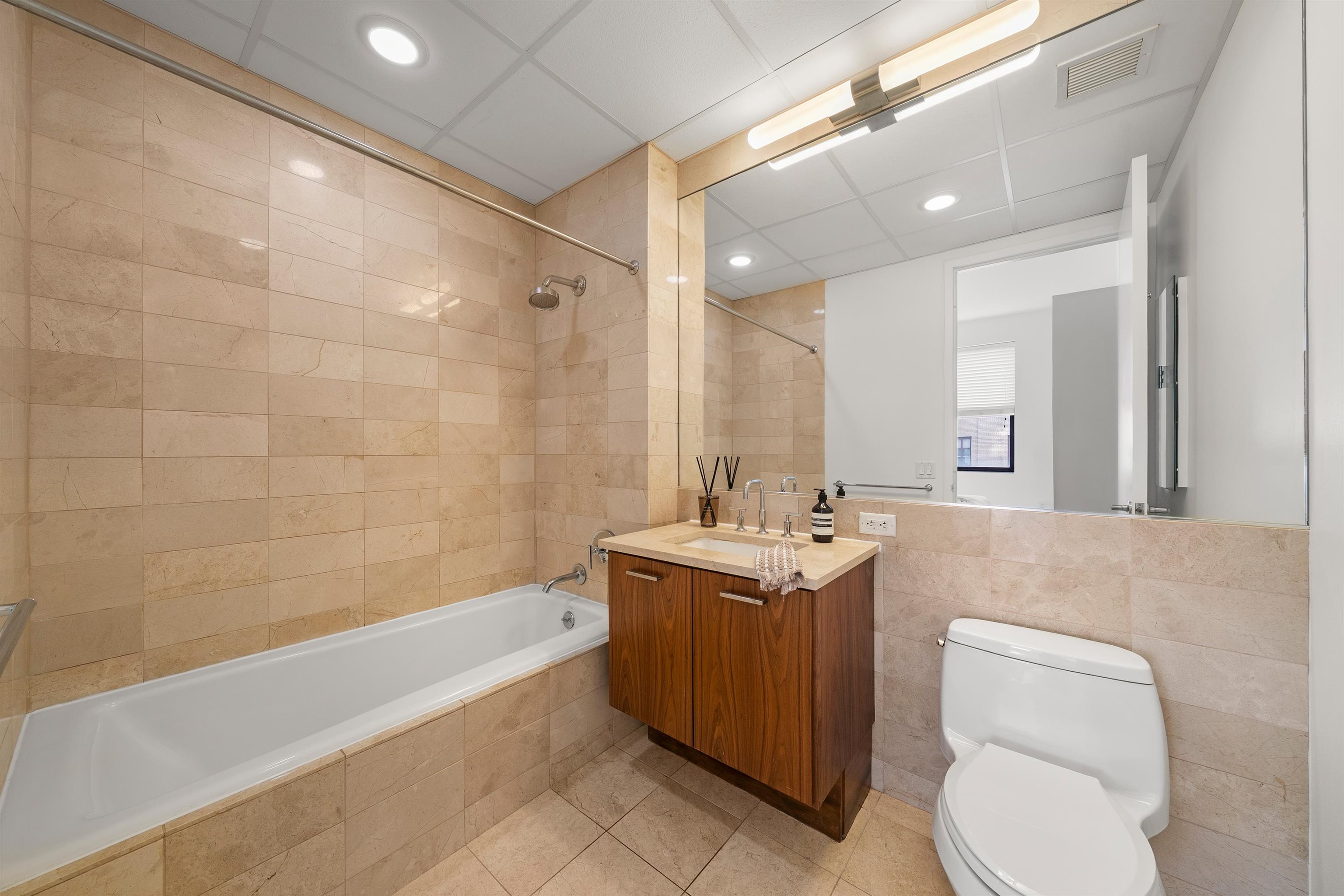 4 BEACON WAY #1804