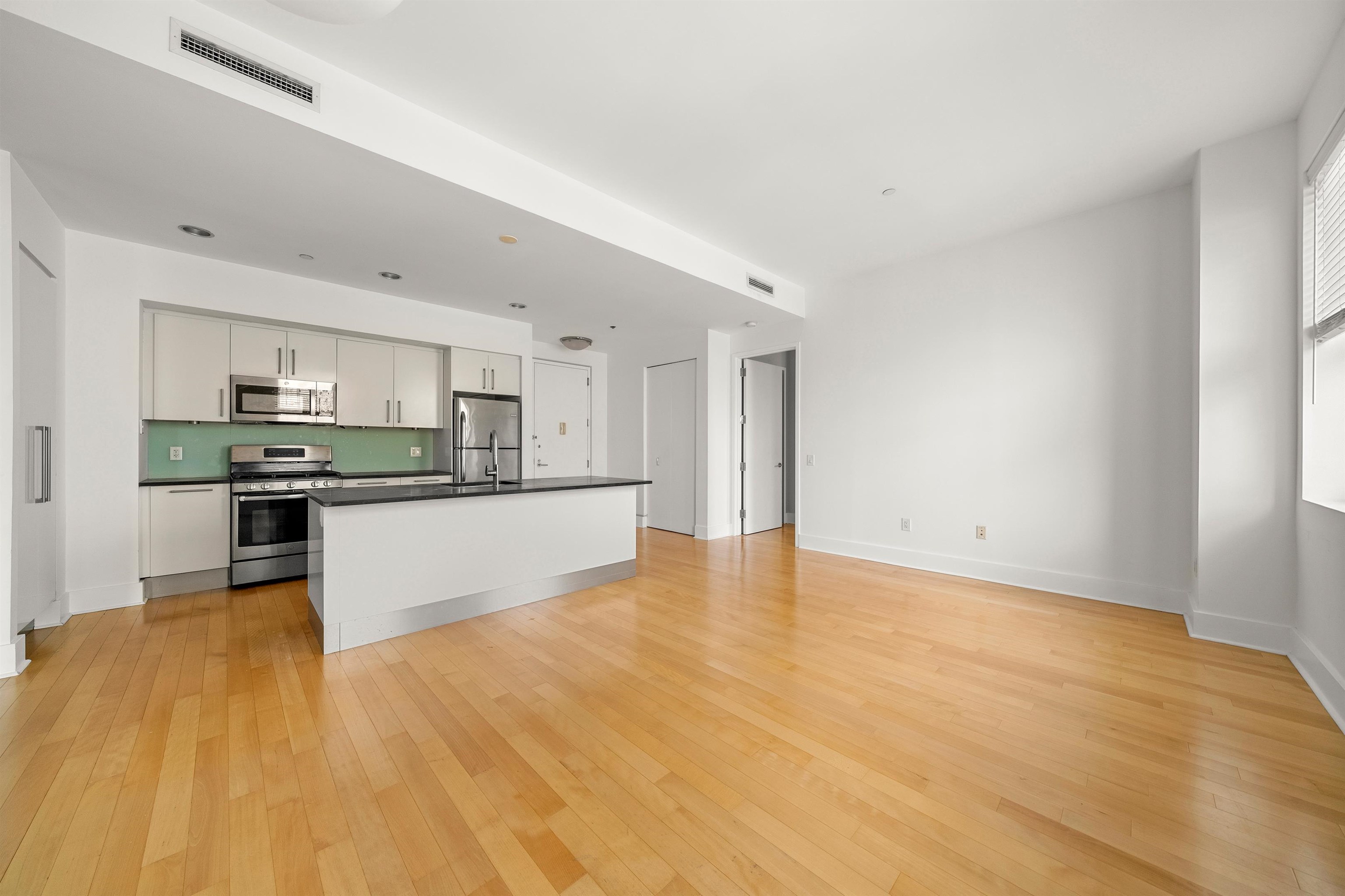 4 BEACON WAY #1804