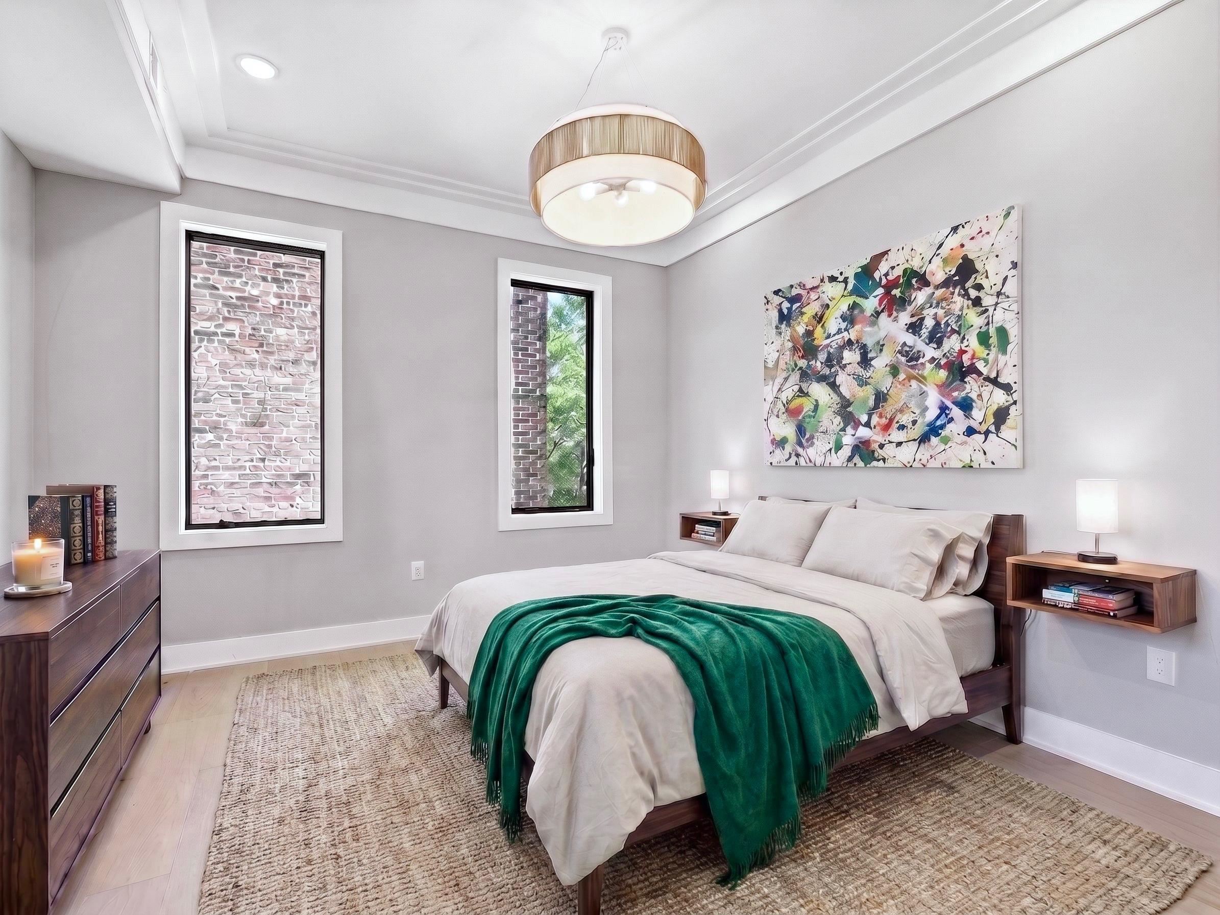 256 CLAREMONT AVE #3