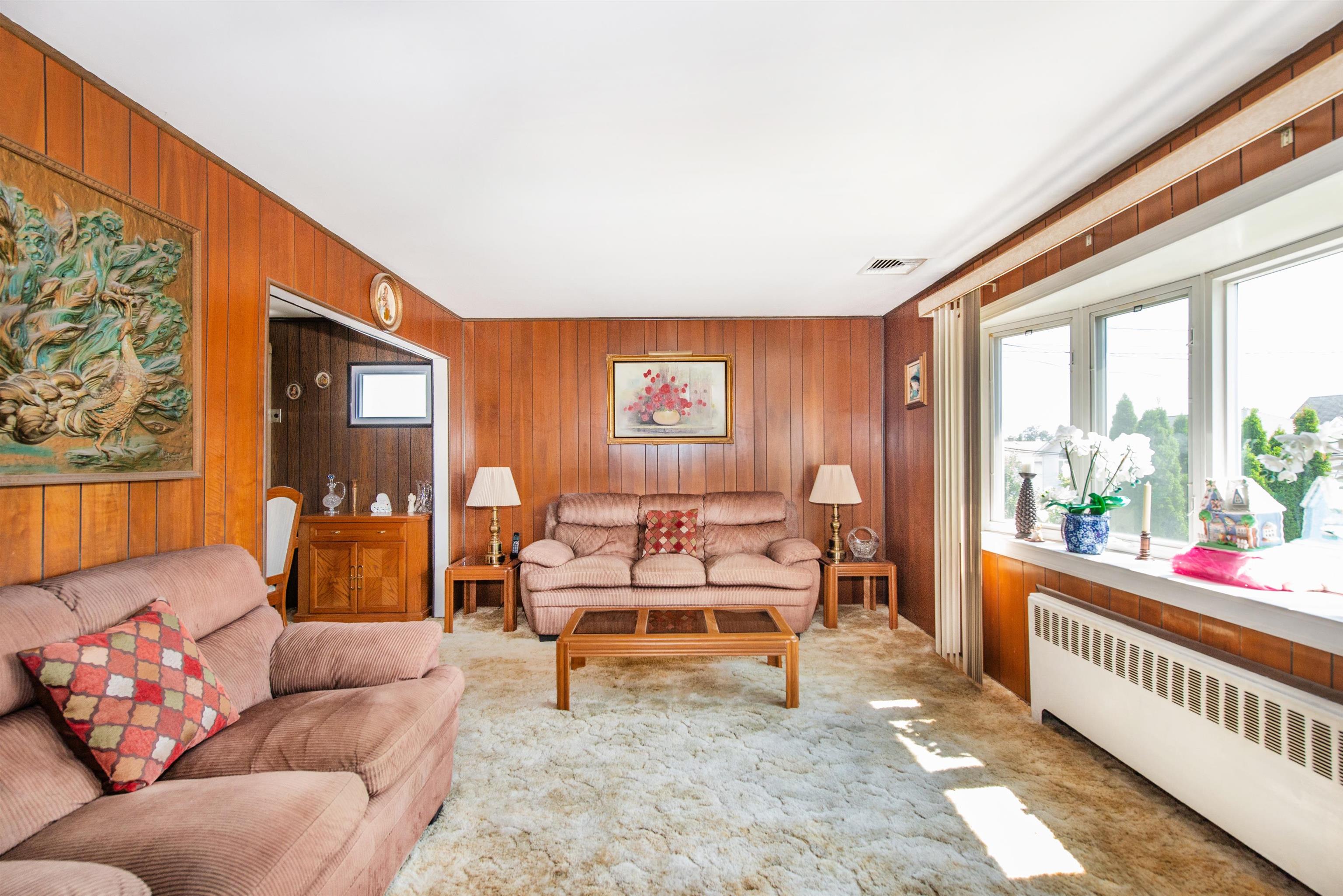123 6TH ST - Photo 5