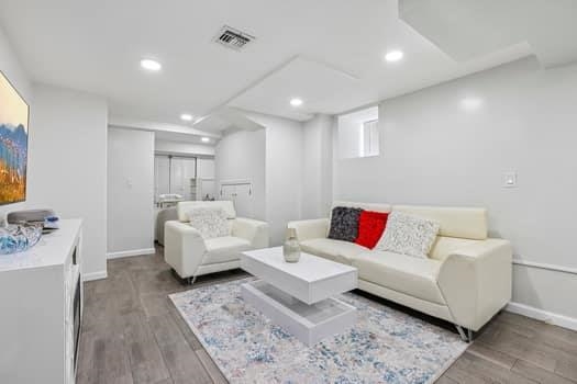 407 67TH ST - Photo 2