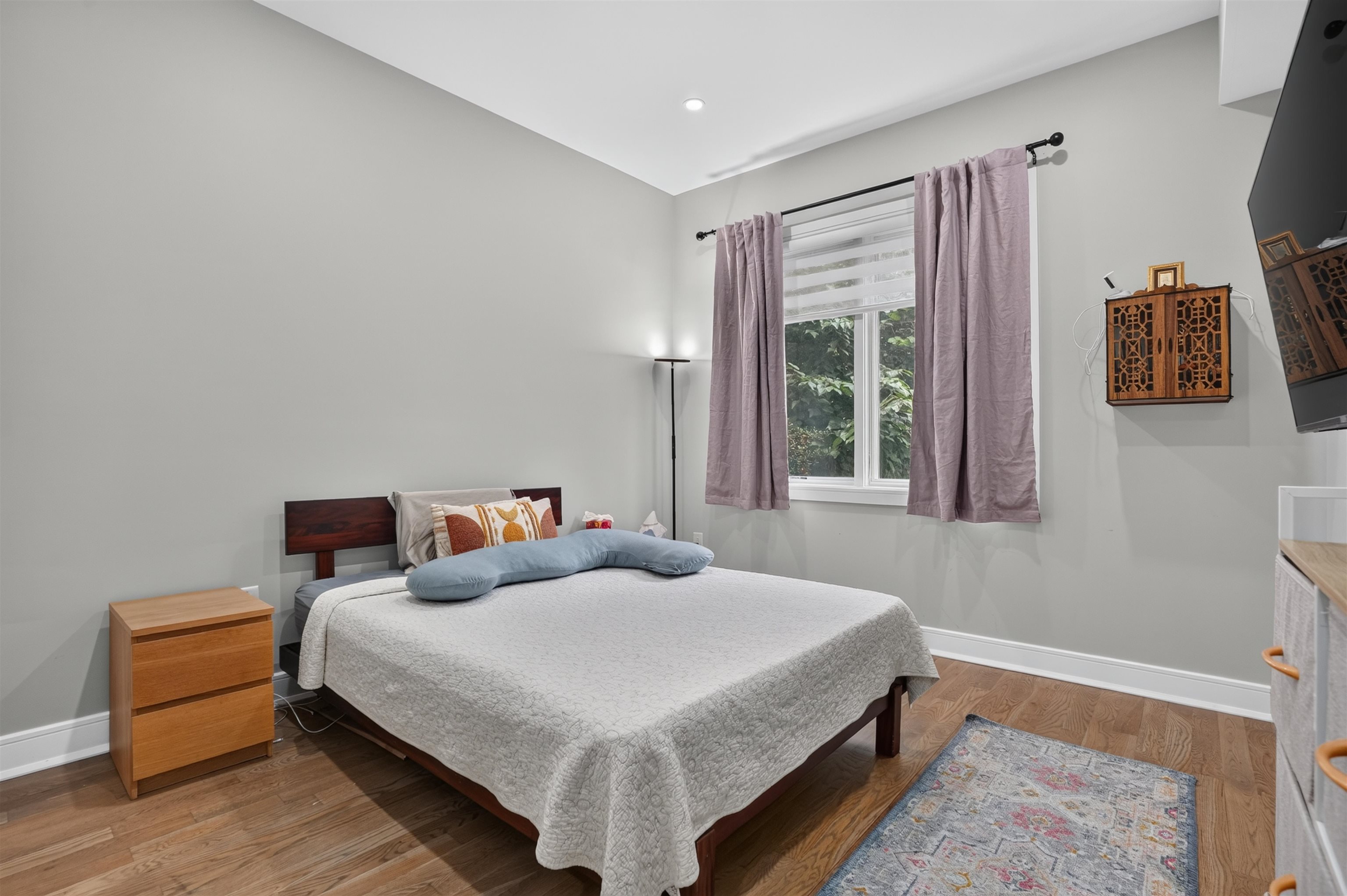 151 WEBSTER AVE - Photo 3