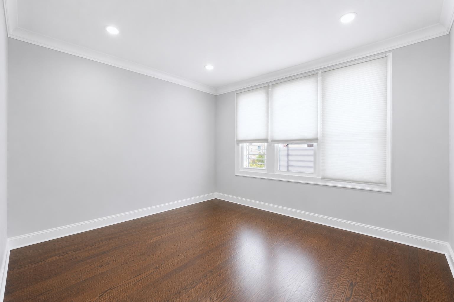 676 LIBERTY AVE
