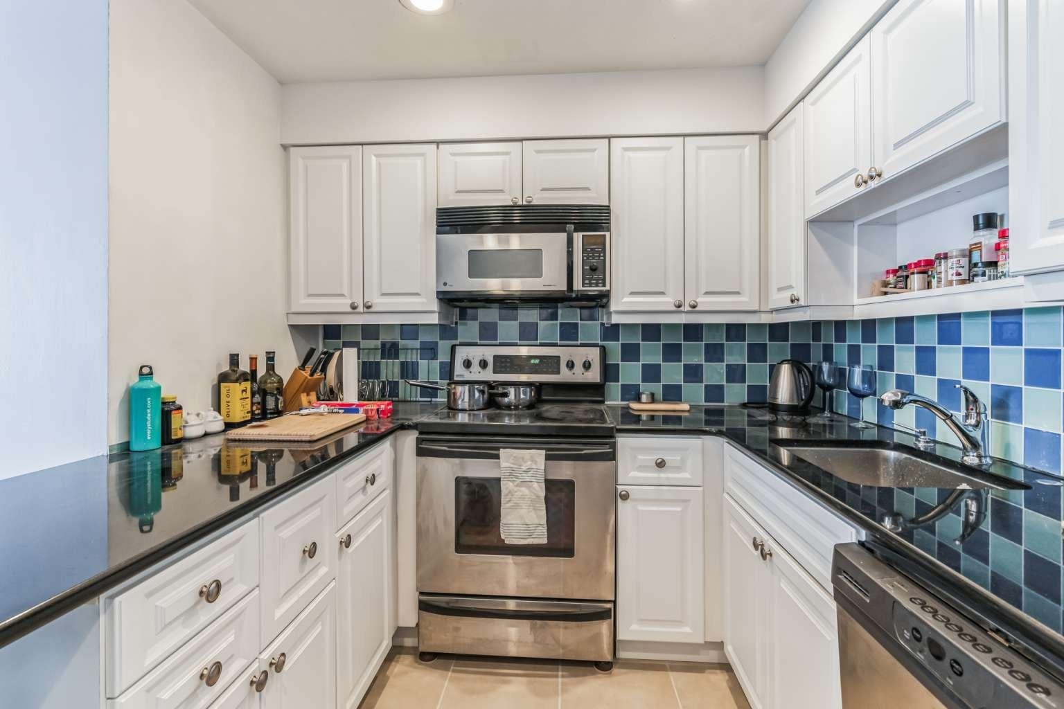 100 SHEARWATER CT EAST #32
