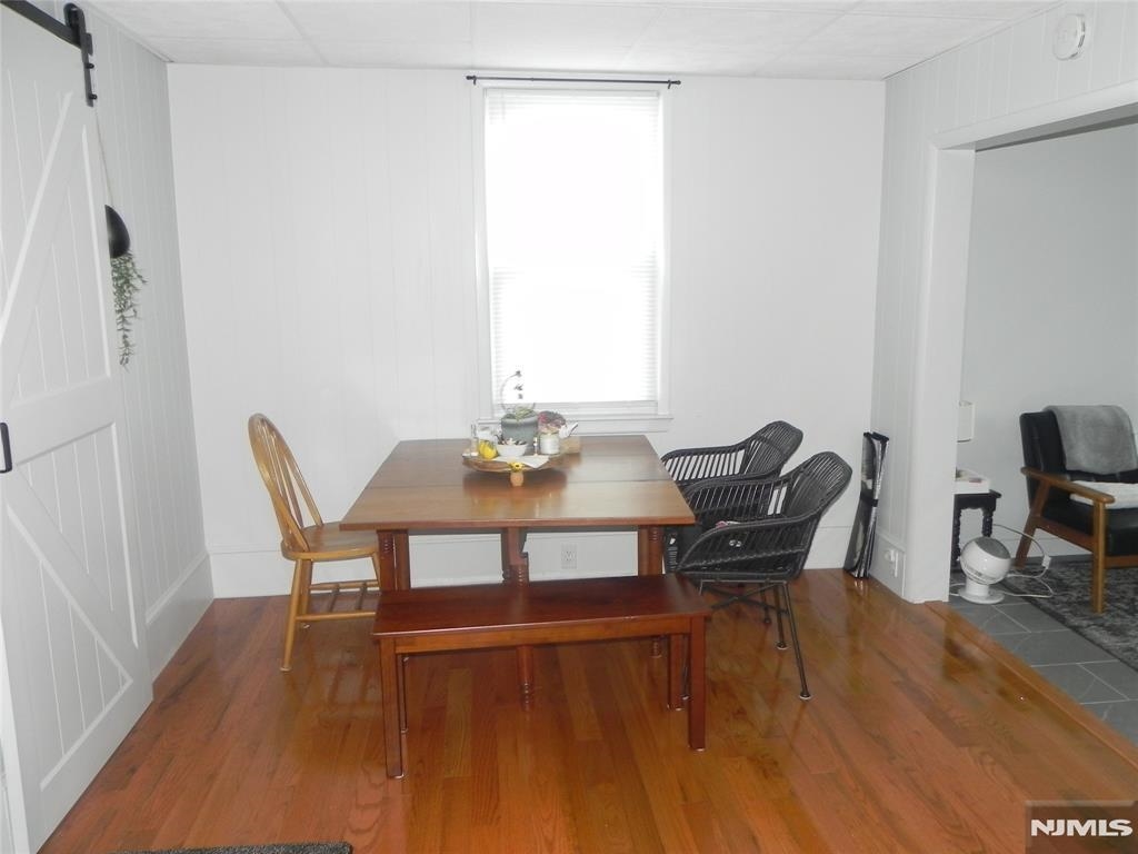 58 MARSHALL AVE - Photo 4
