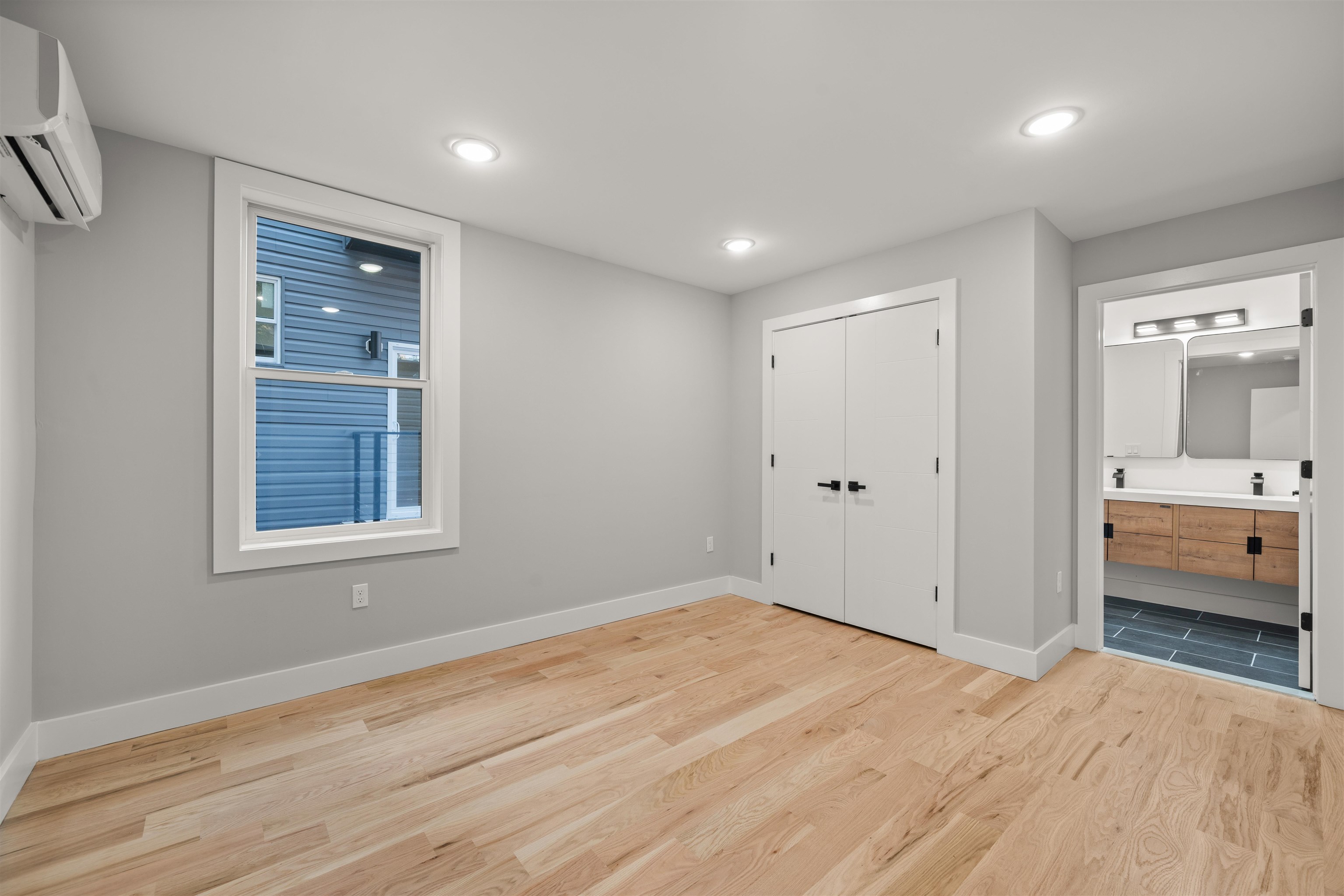 30 CAMBRIDGE AVE #1 & 4