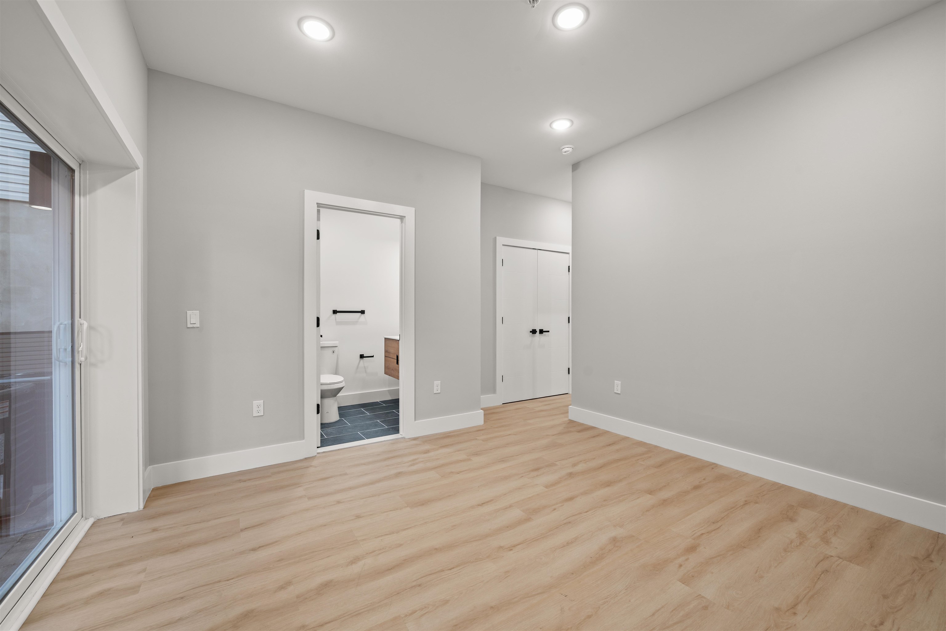 30 CAMBRIDGE AVE #1 & 4