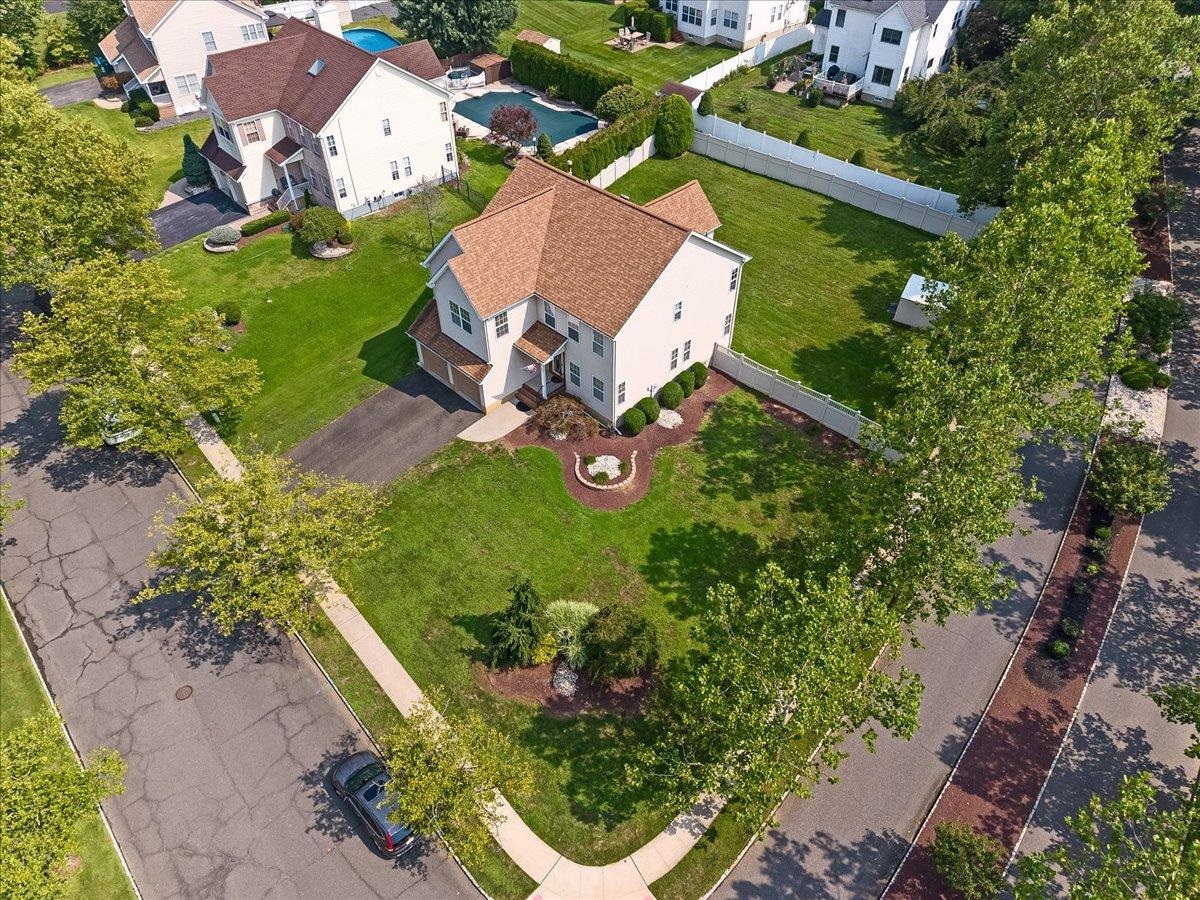 23 CRESCENT RD