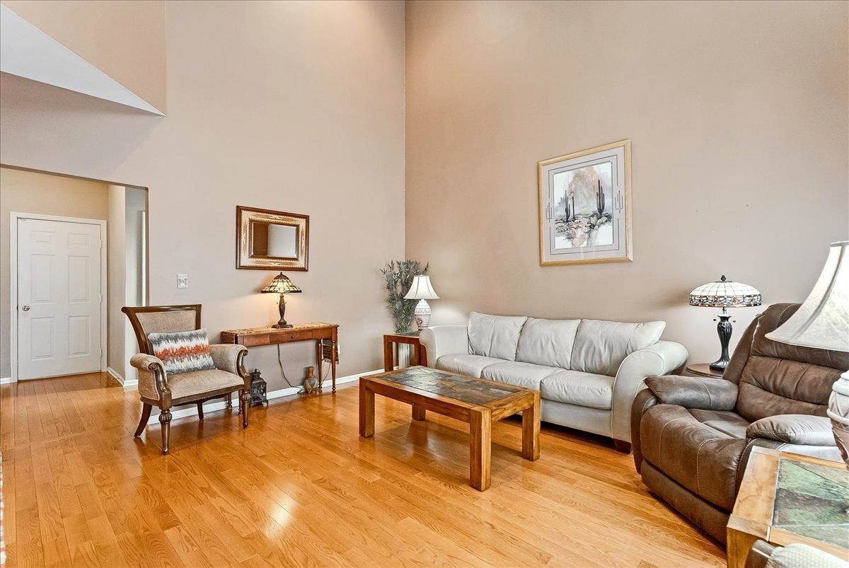 23 CRESCENT RD - Photo 4