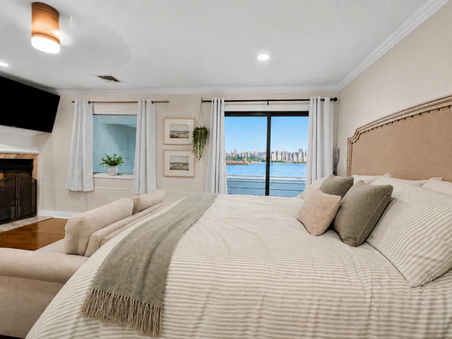 4B COVE LANE