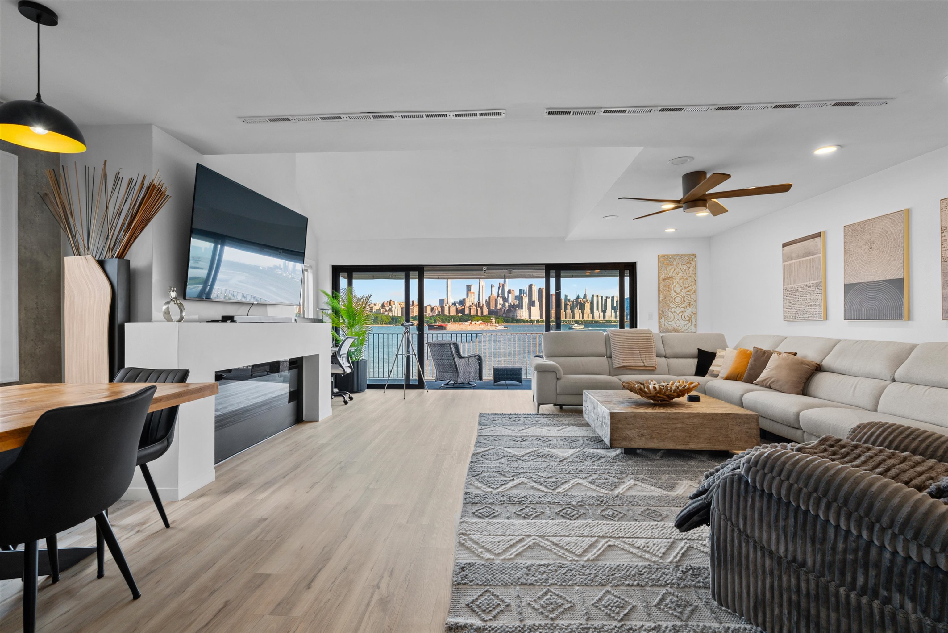 4B COVE LANE