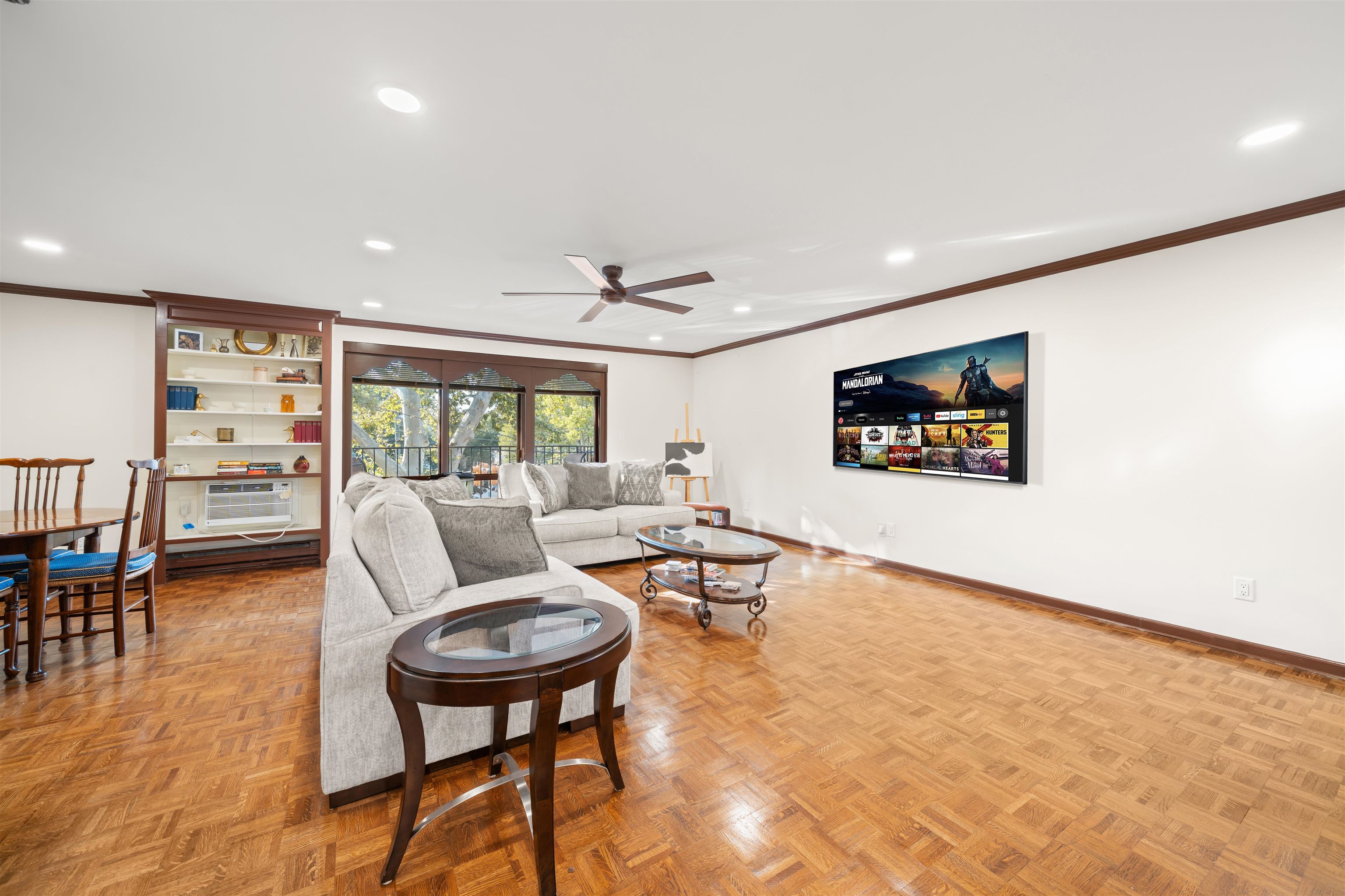 876 JOHN F KENNEDY BLVD #3B