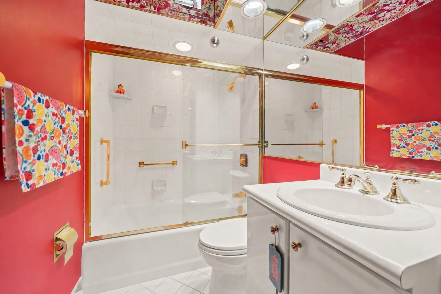 876 JOHN F KENNEDY BLVD #3B