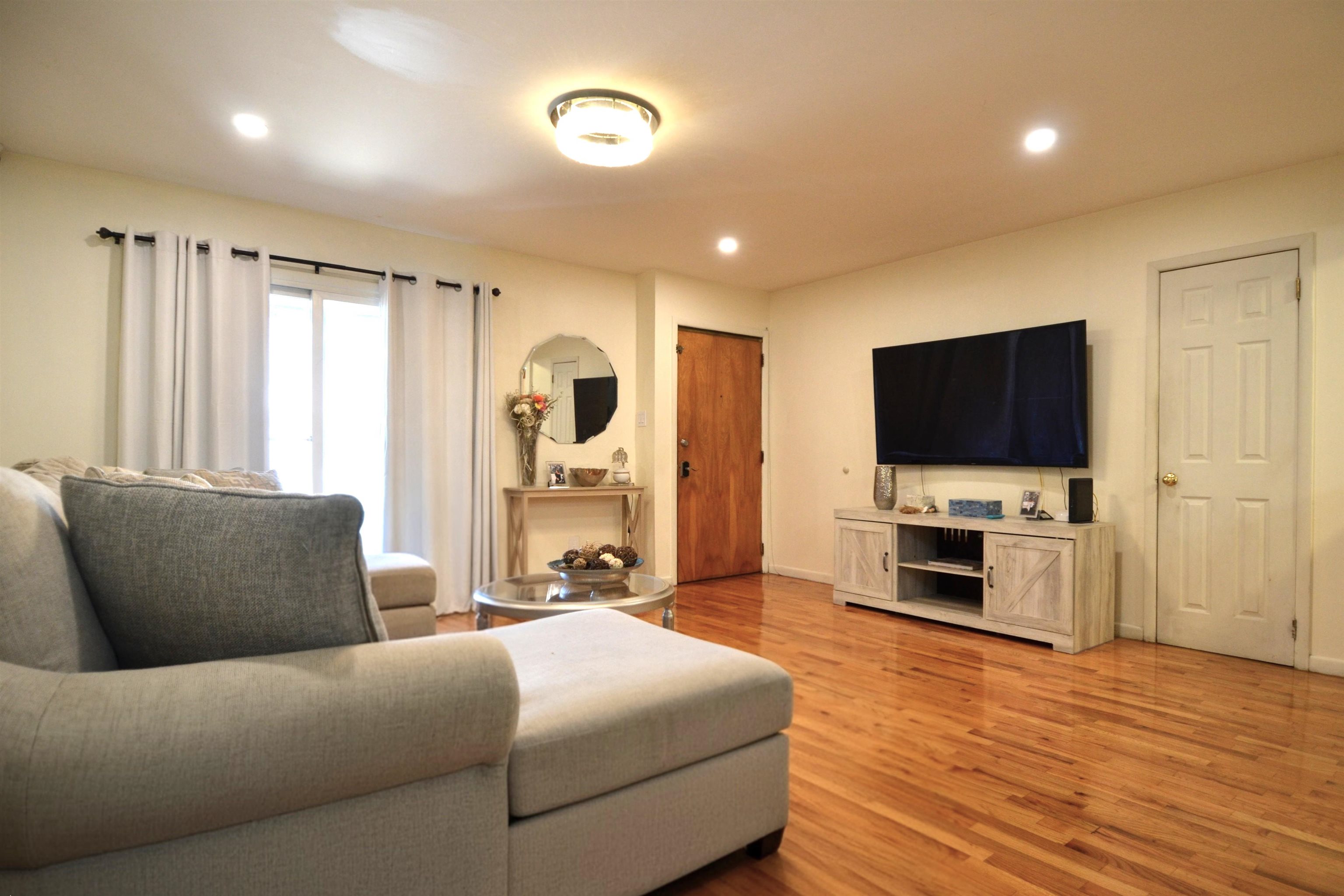 34 TRASK AVE - Photo 5