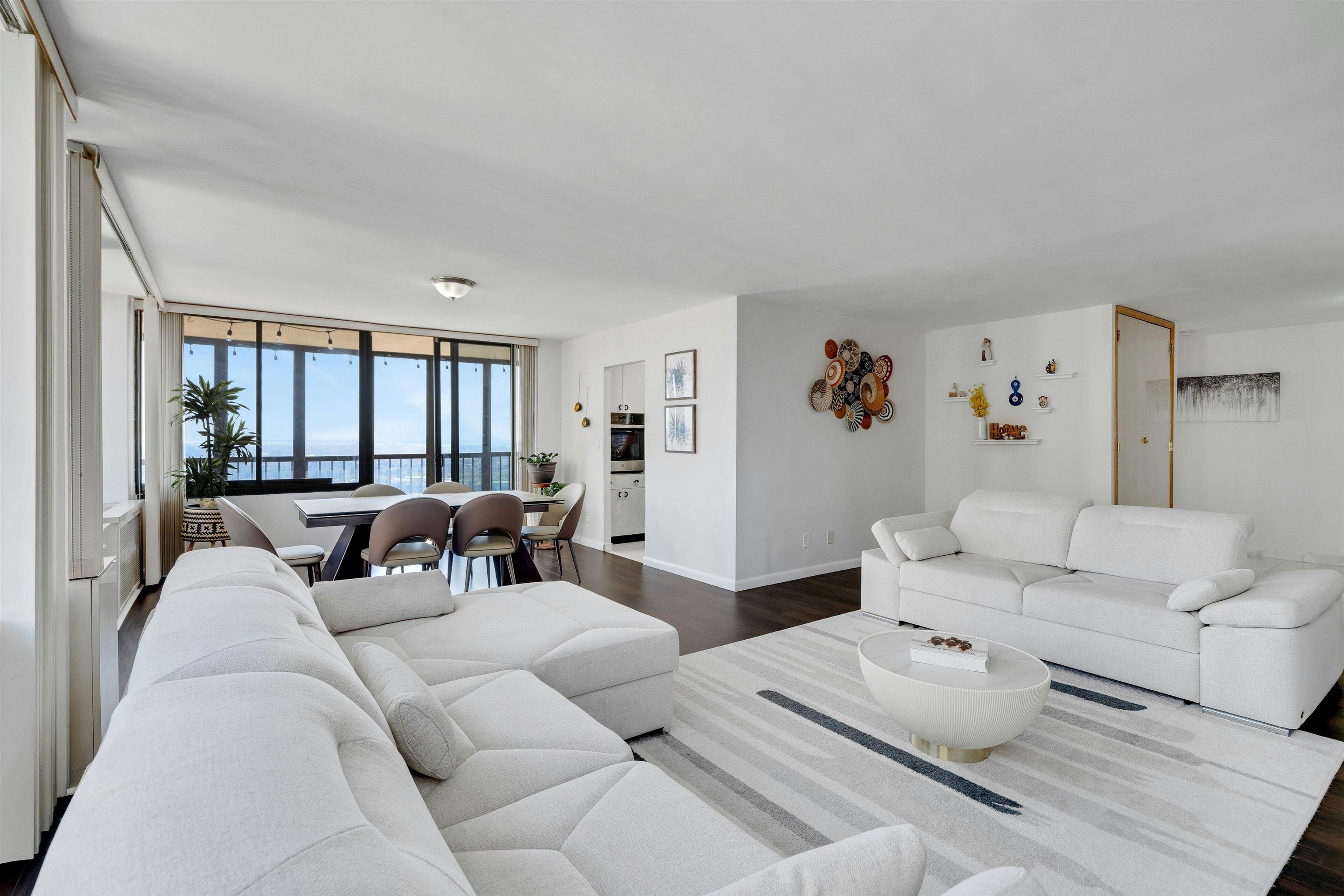 200 WINSTON DR - Photo 4