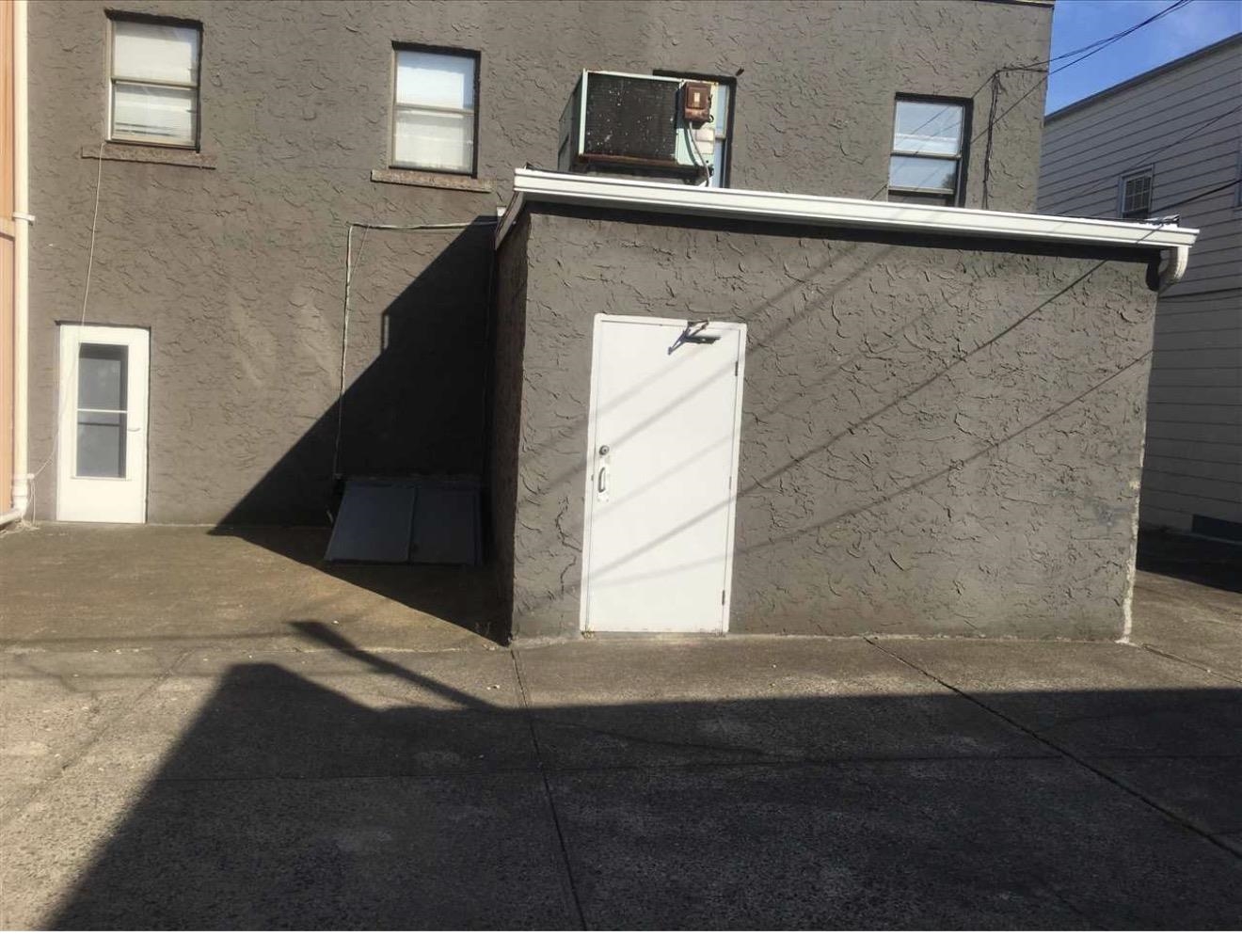 725-727 BROADWAY - Photo 4