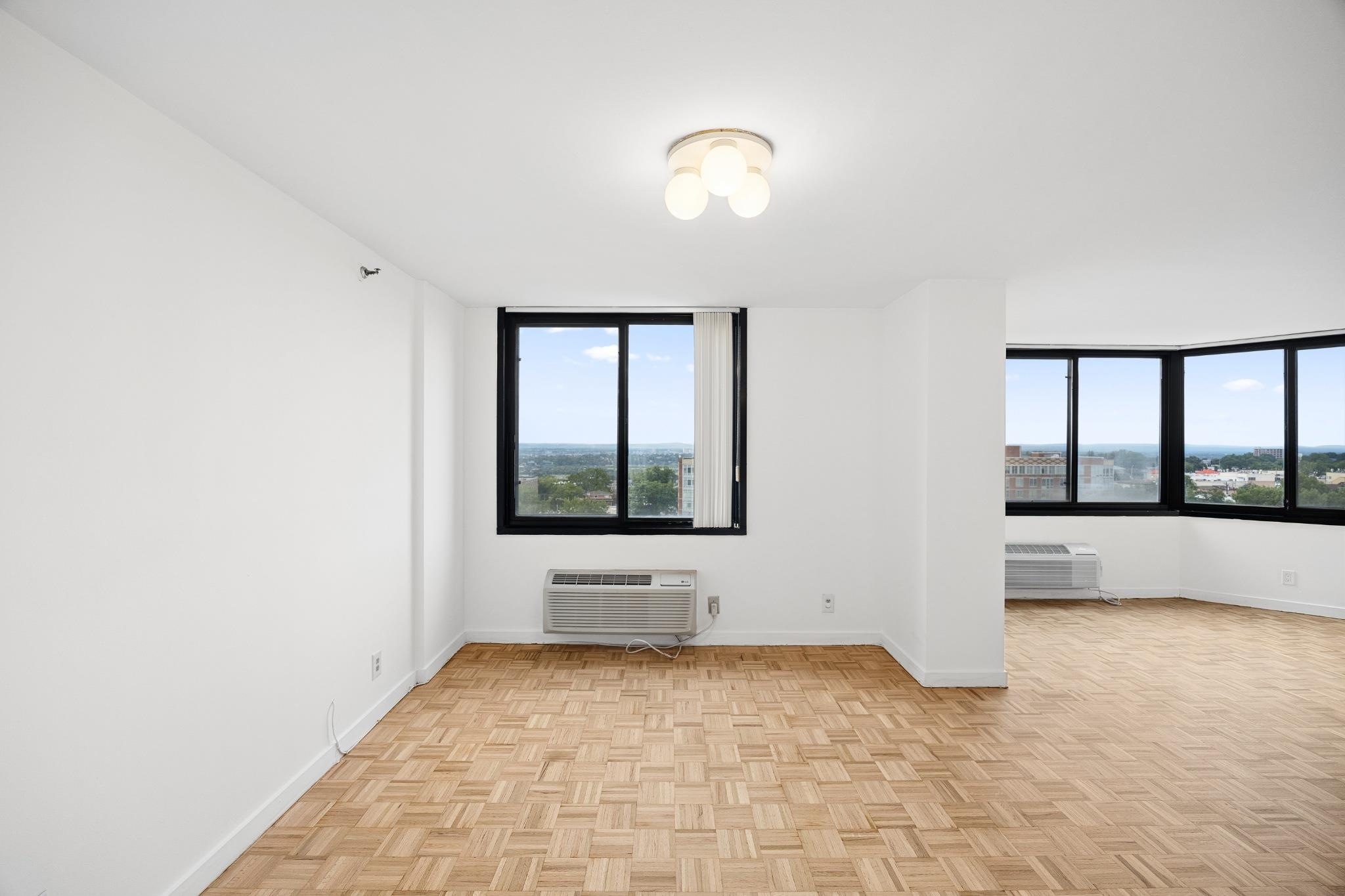 1265 15TH ST - Photo 2