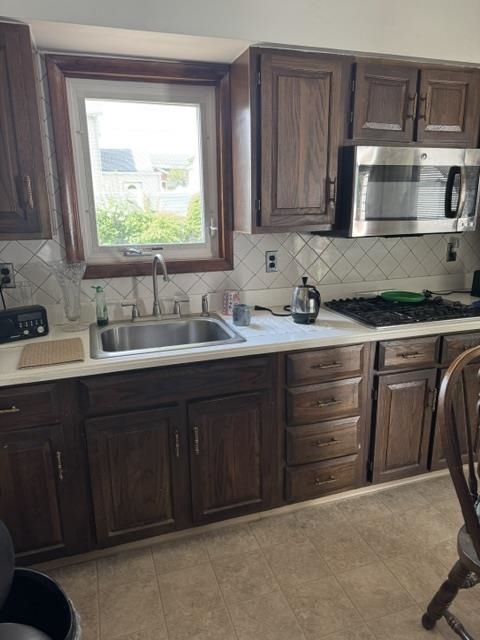 809 4TH ST - Photo 2