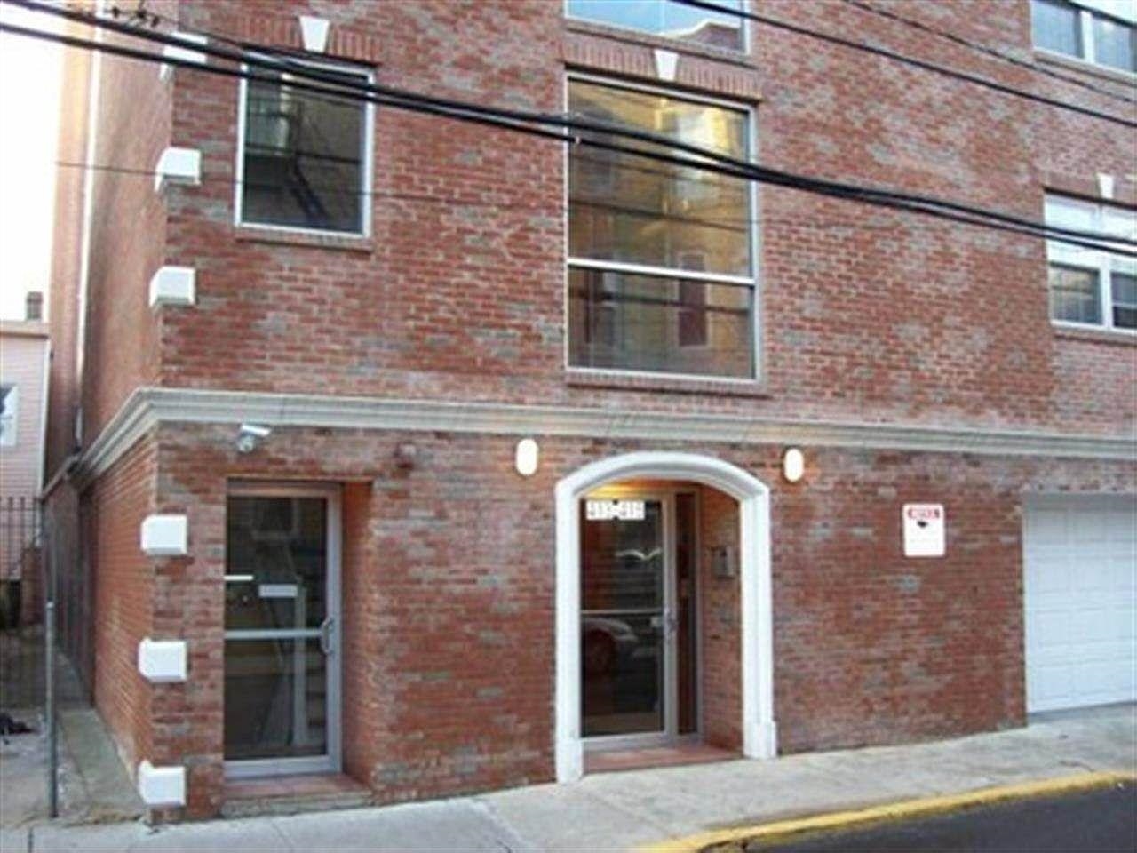 413-415 9TH ST #404