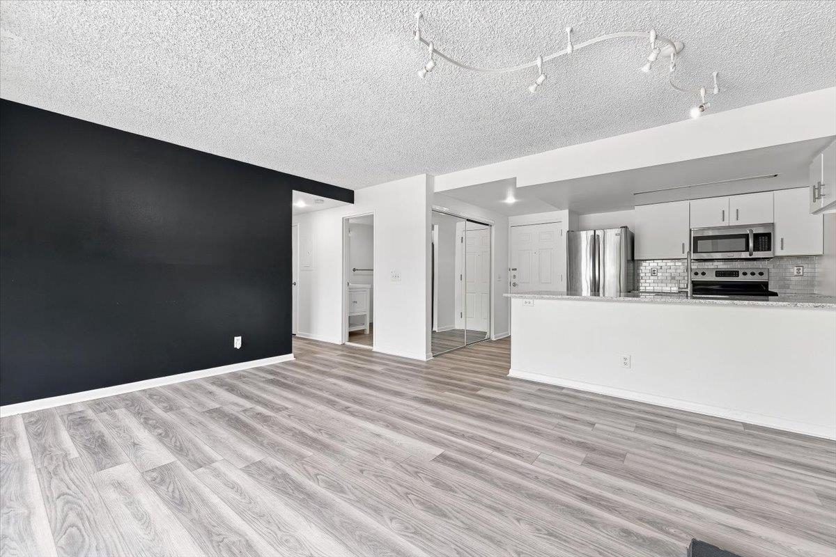 55 CLINTON PL - Photo 4