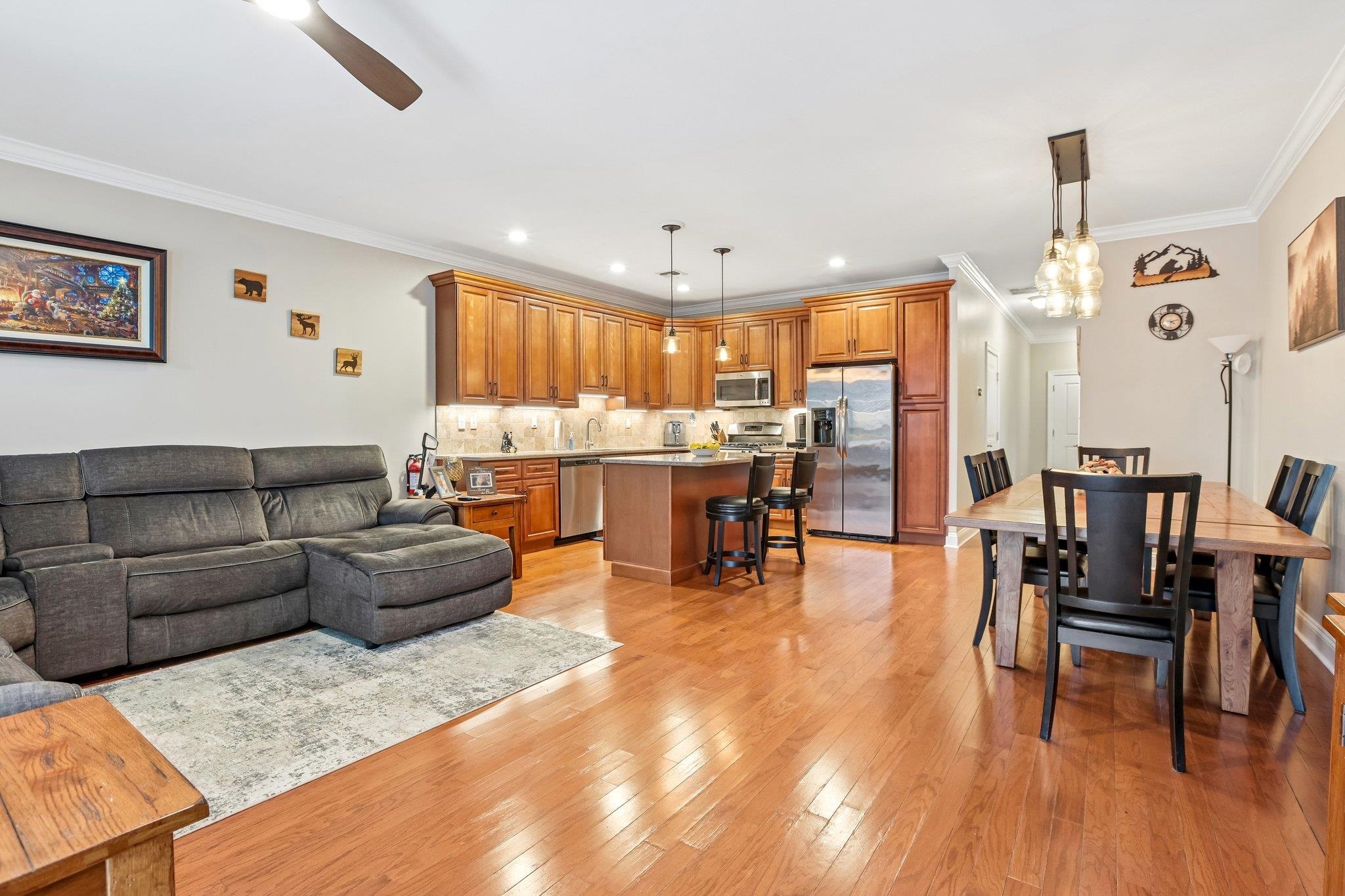 35 RED OAK CT - Photo 5