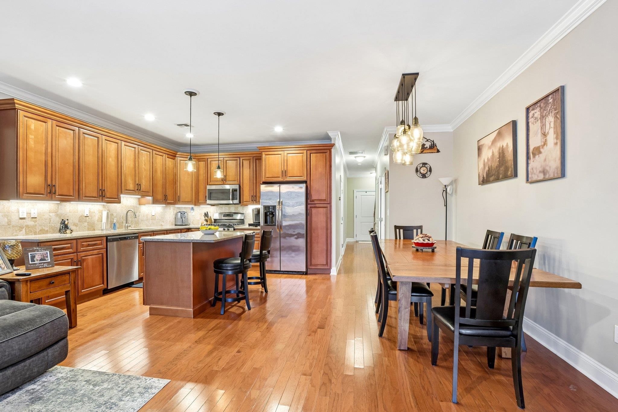 35 RED OAK CT