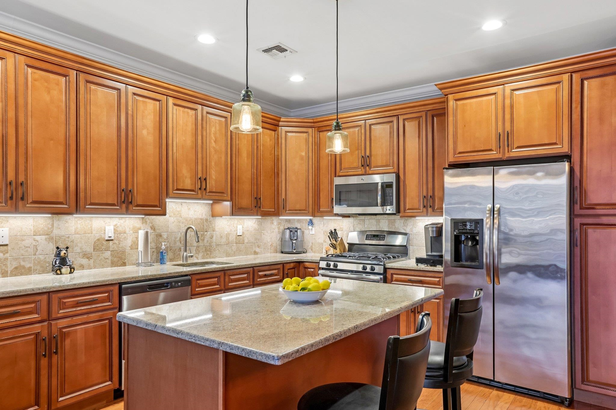 35 RED OAK CT